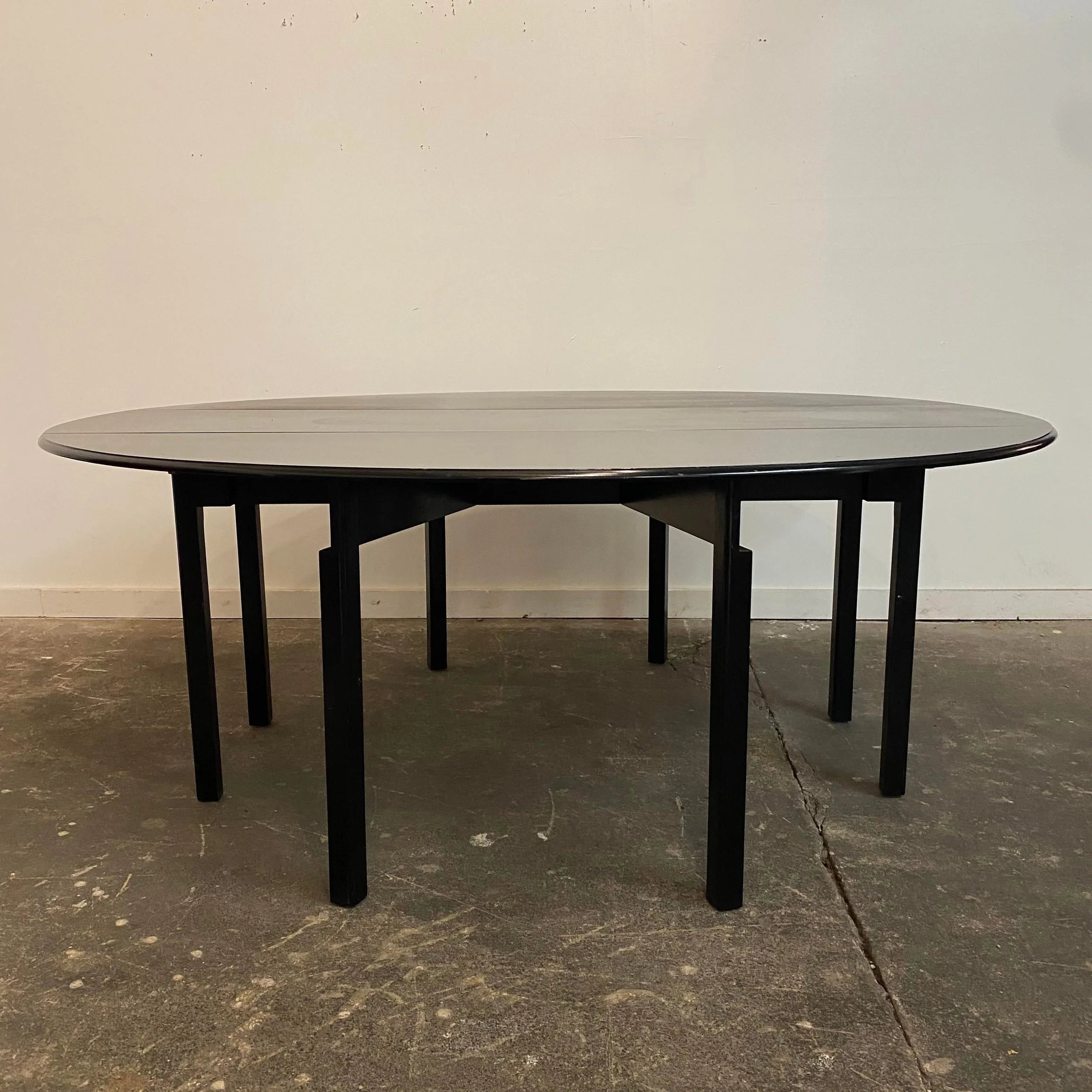 1960s Mid-Century Modern Drop Leaf Dining Table