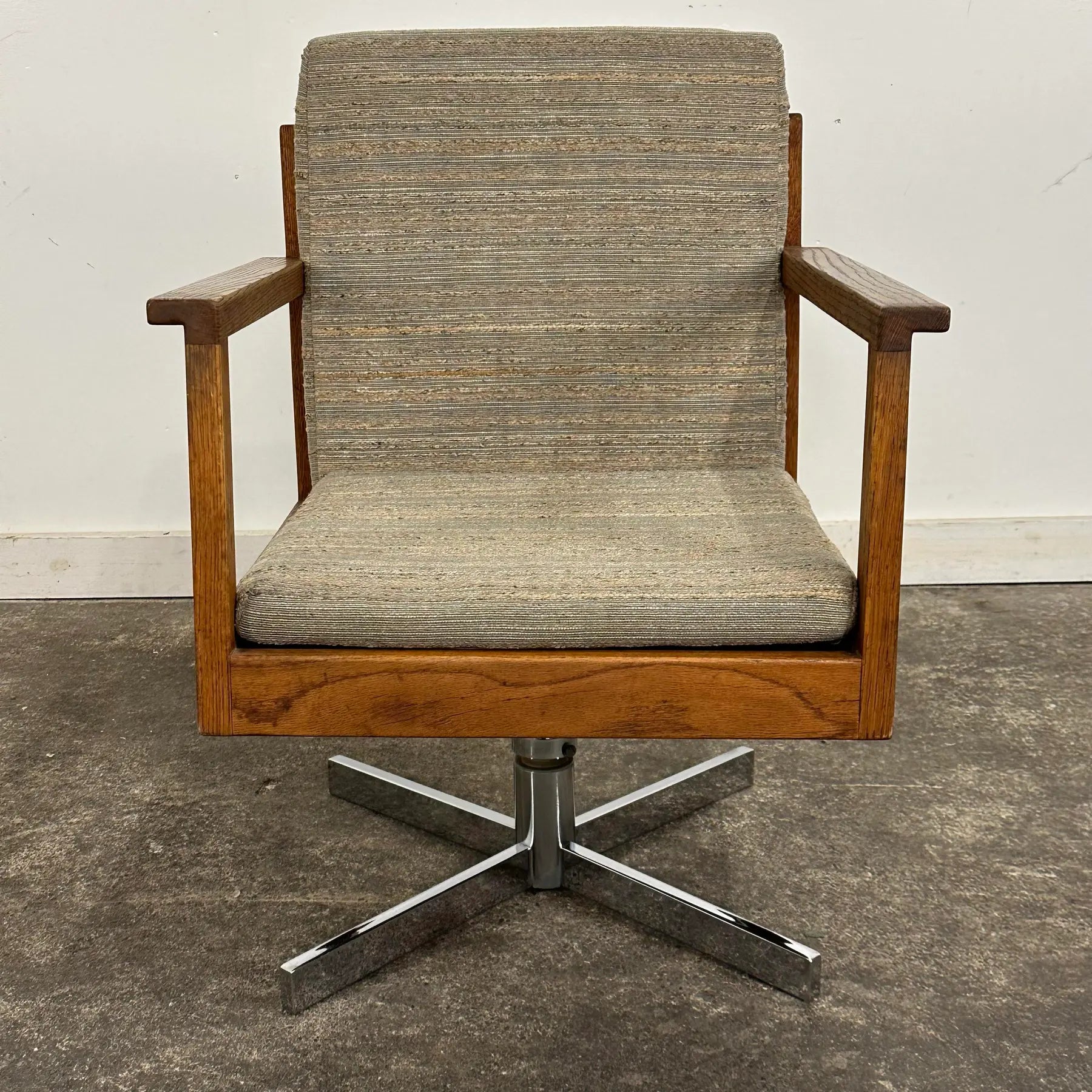1971 Arden Riddle Oak Swivel Rocking Office Chair Mid Century Modern