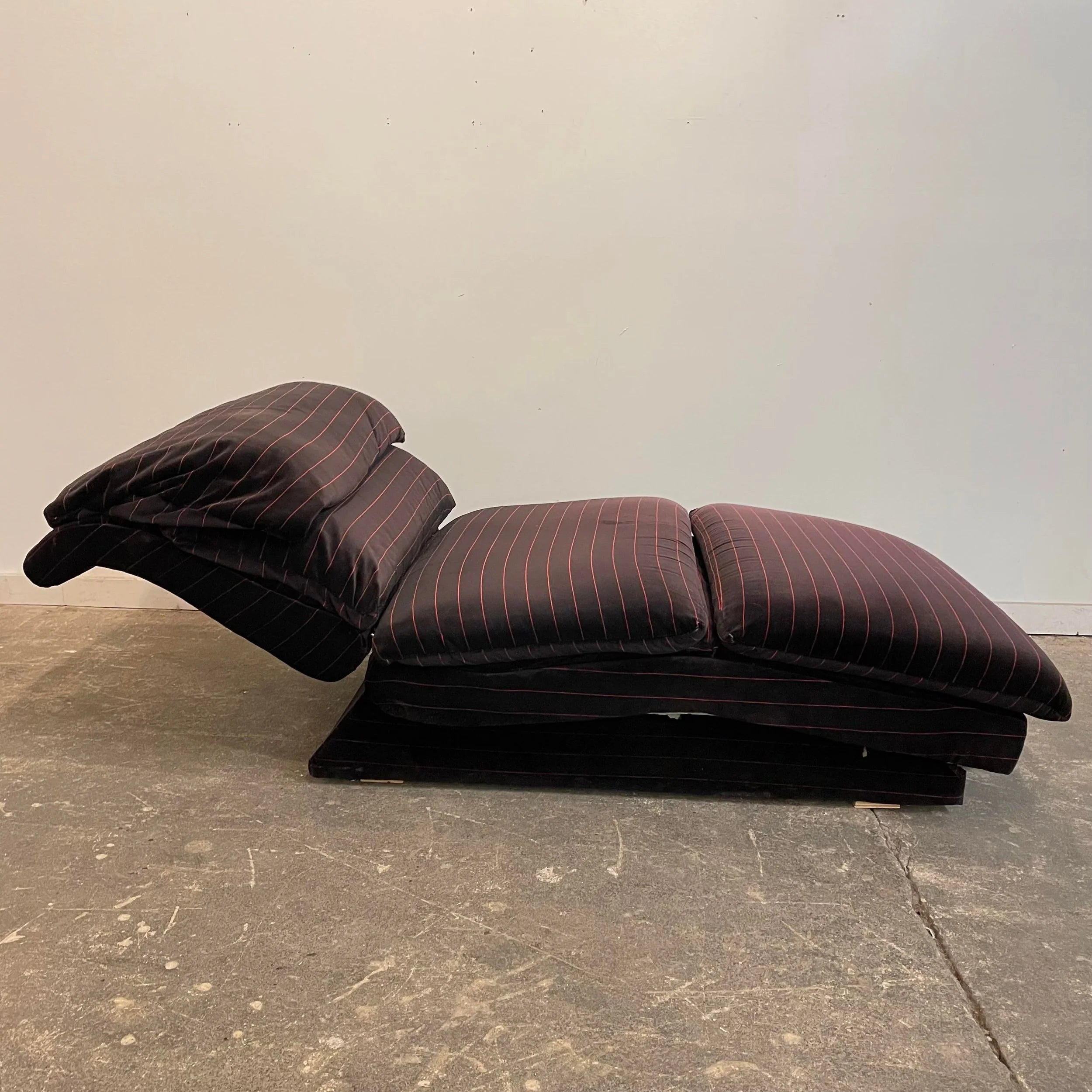 1980s Vladimir Kagan for Preview Furniture Black and Red Stripe Chaise