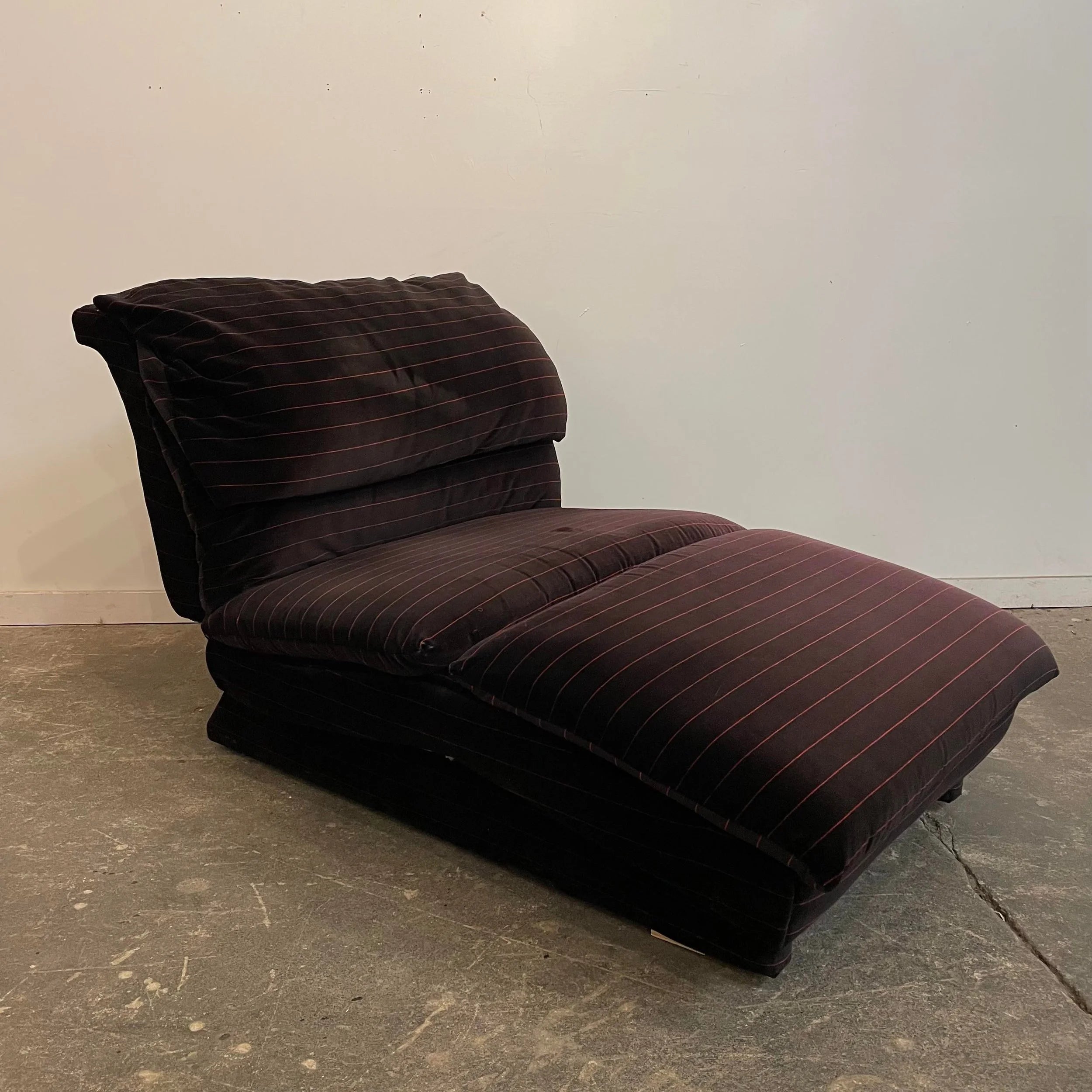 1980s Vladimir Kagan for Preview Furniture Black and Red Stripe Chaise