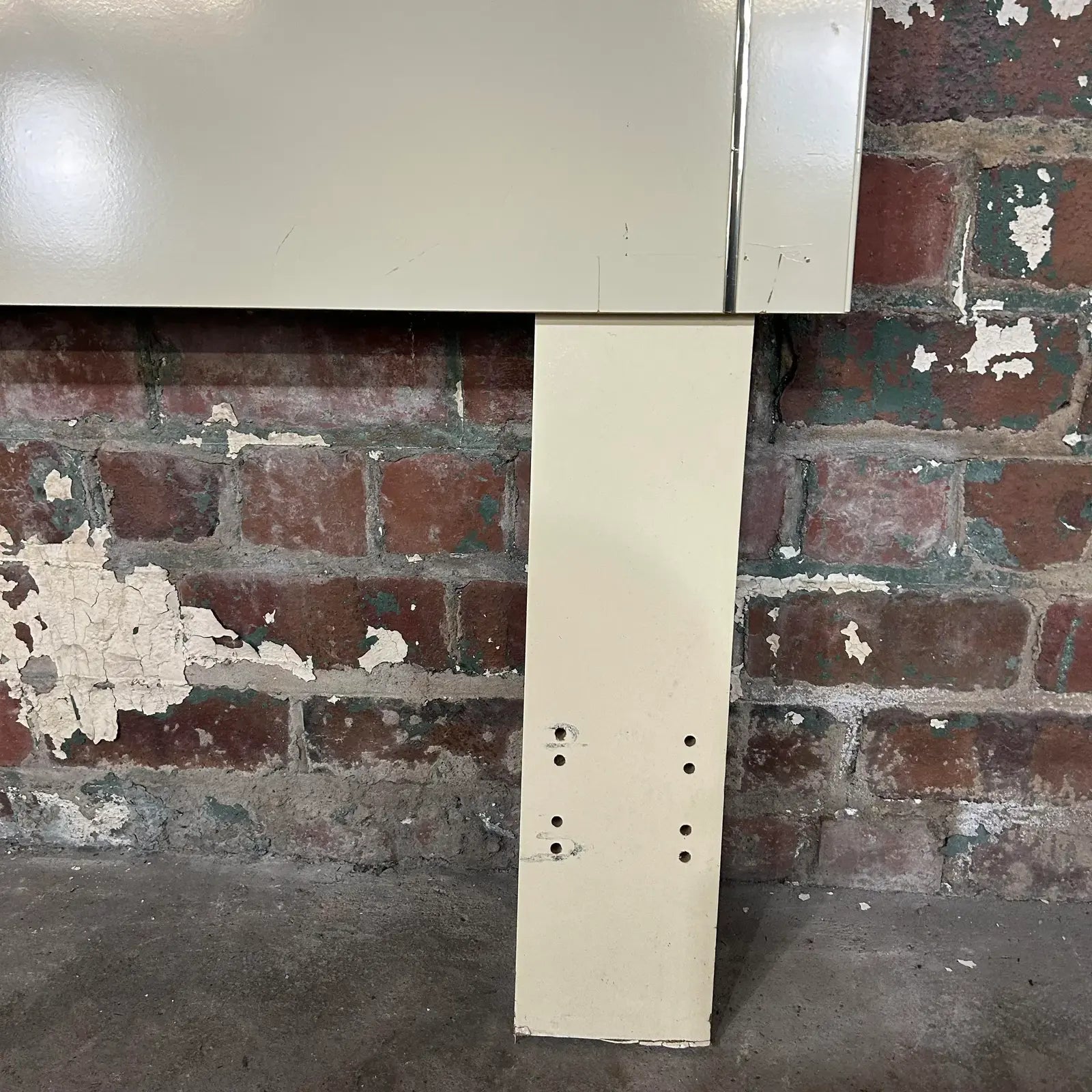 80s Laminate Cream Full Size Headboard With Brass Trim
