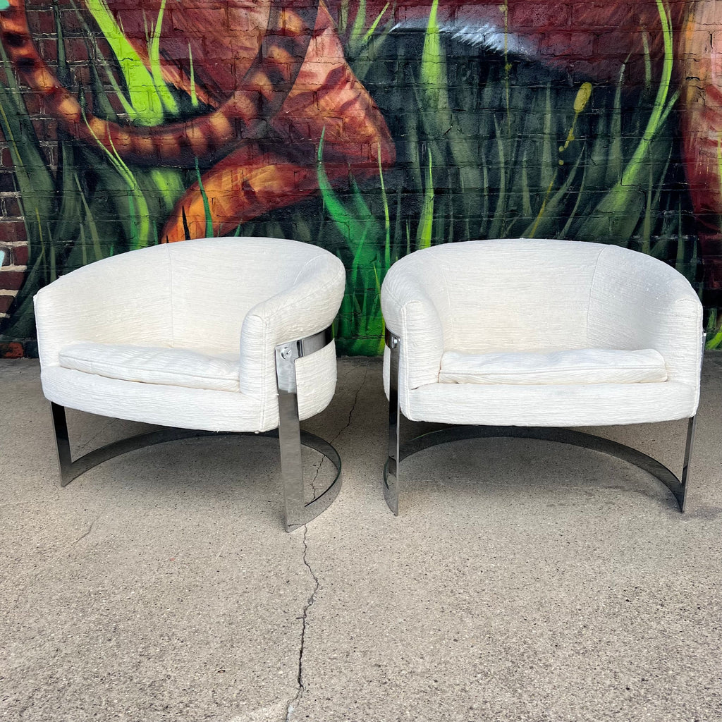 Pair of Cantilever Barrel Back Club Chairs on Chrome Base – Attributed to Milo Baughman