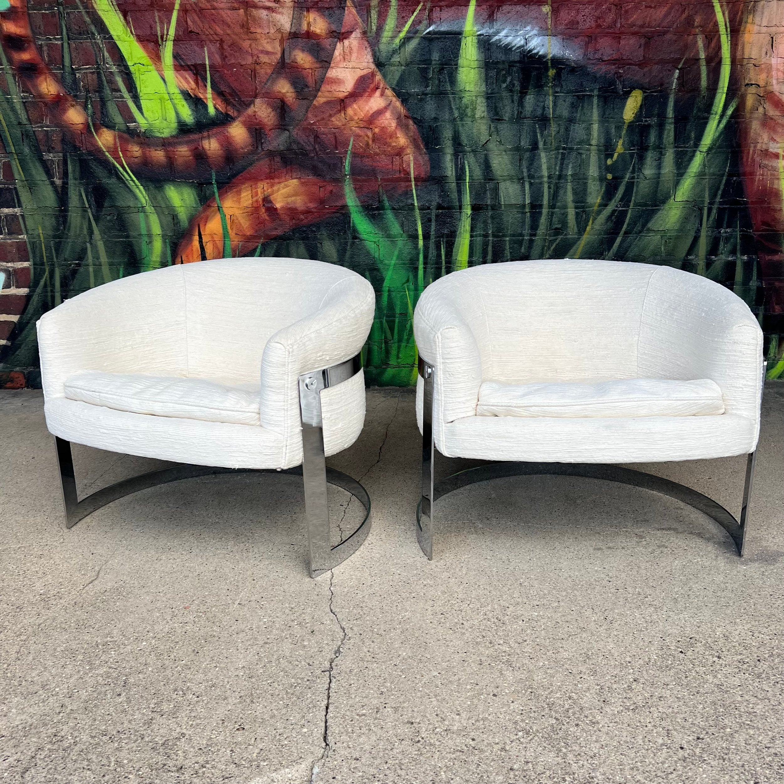 Pair of Cantilever Barrel Back Club Chairs on Chrome Base – Attributed to Milo Baughman