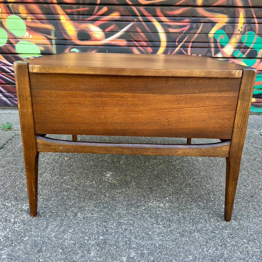 Mid Century Modern Basset Furniture Walnut Side Table