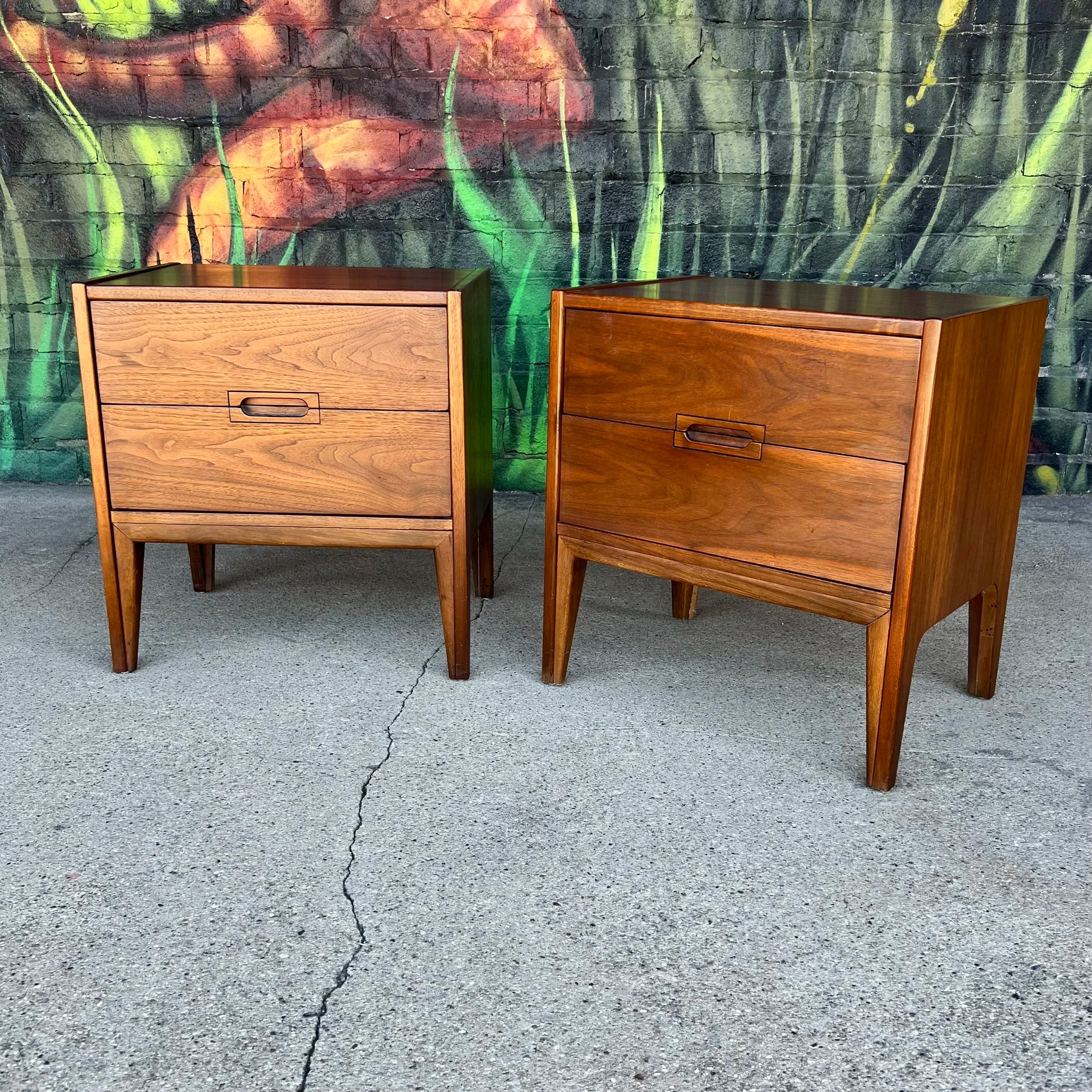 Pair of United Furniture Mid Century Modern Nightstands