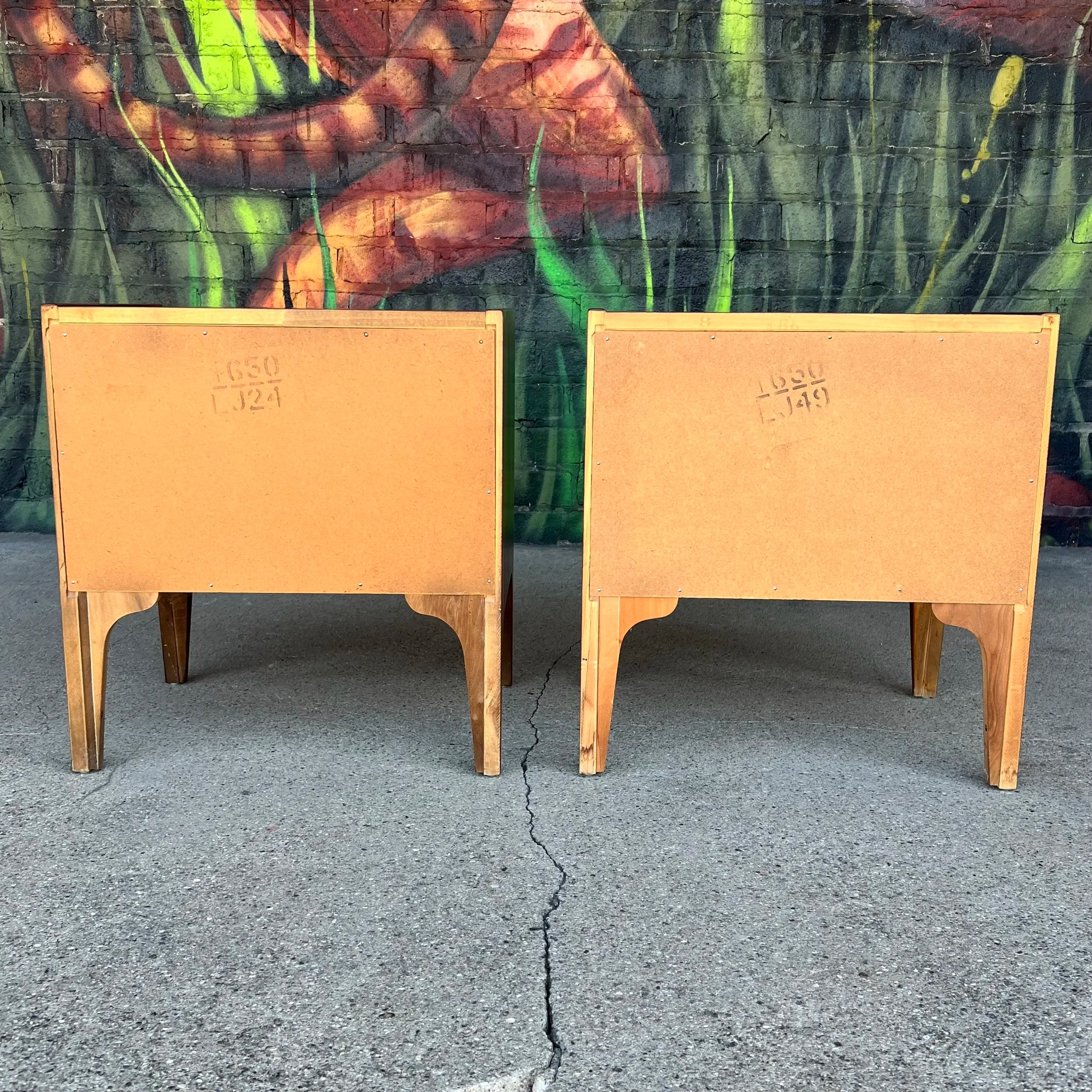 Pair of United Furniture Mid Century Modern Nightstands