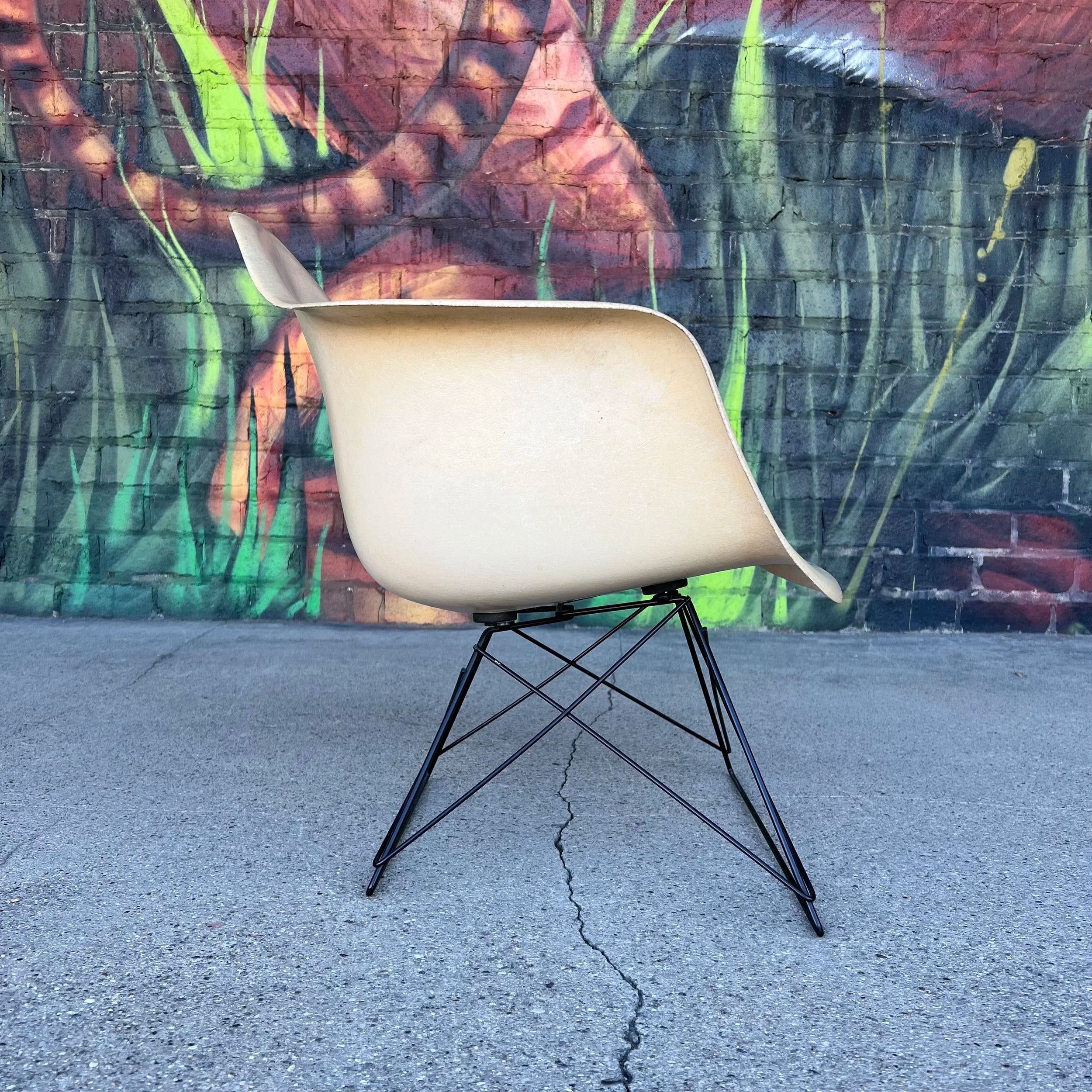 Eames Herman Miller Lar Fiberglass Armchair Midcentury Modern Cat Cradle