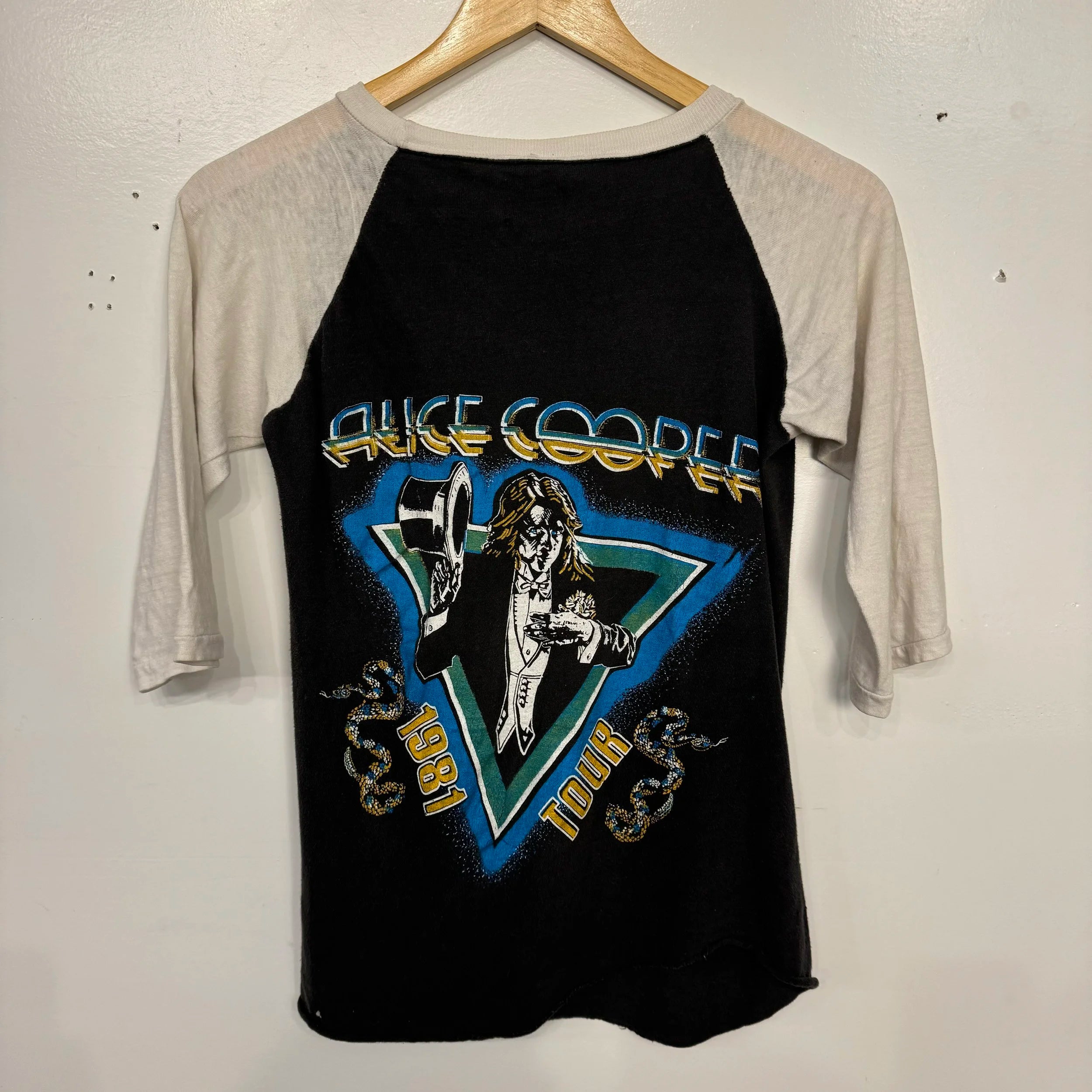 Alice Cooper in Concert 1981 Tour Raglan Tee Size S/M