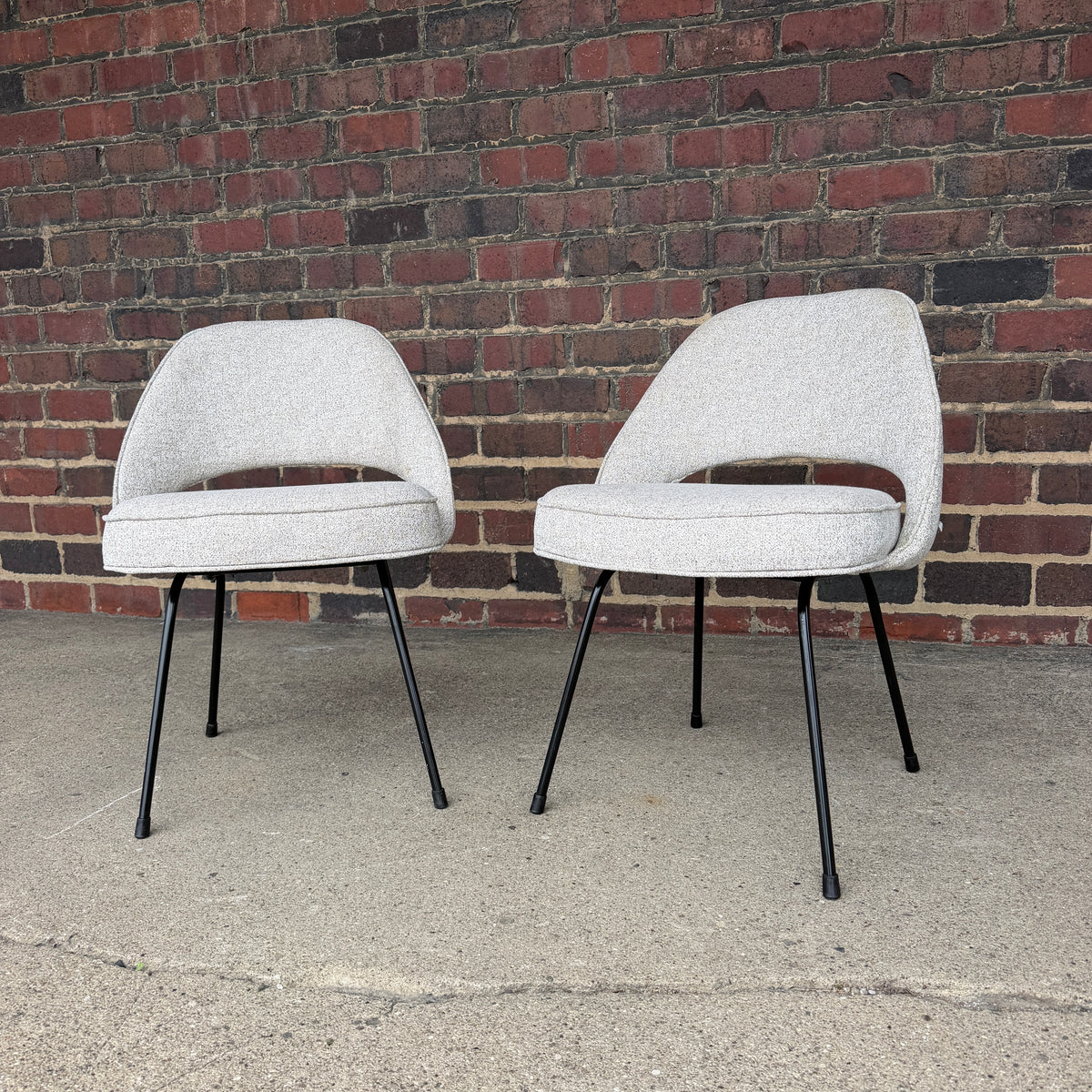 Pair of Early Eero Saarinen for Knoll Executive Side Chairs
