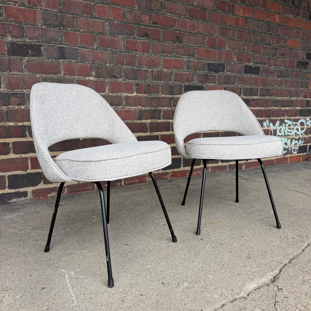 Pair of Early Eero Saarinen for Knoll Executive Side Chairs