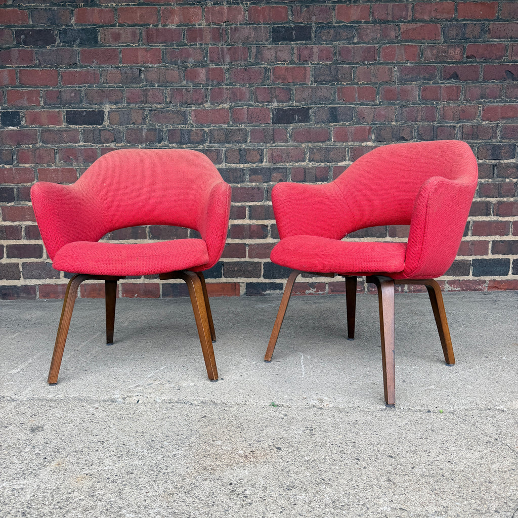 Pair of Eero Saarinen for Knoll Executive Armchairs With Walnut Legs
