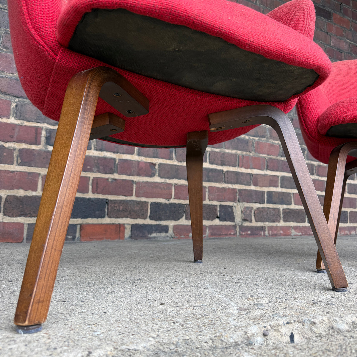 Pair of Eero Saarinen for Knoll Executive Armchairs With Walnut Legs