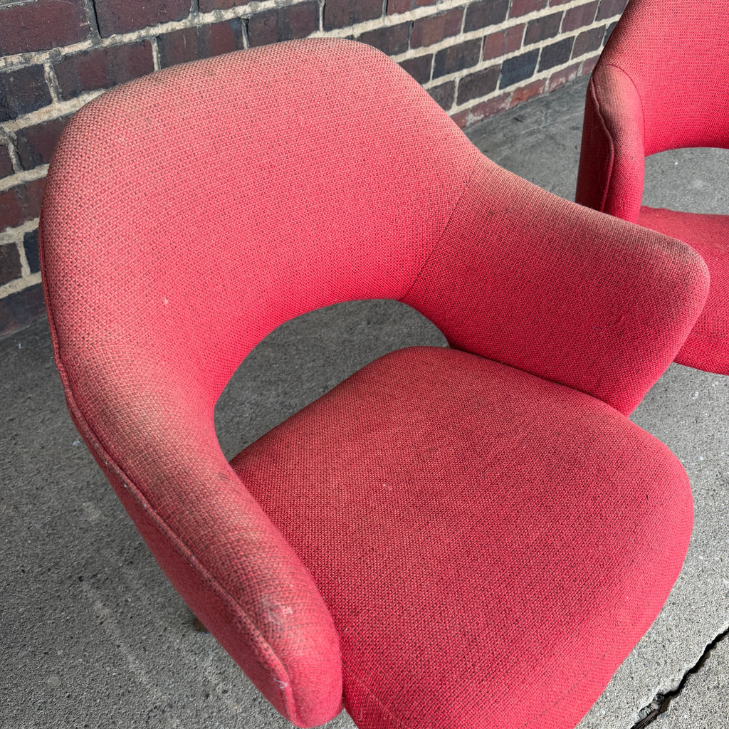 Pair of Eero Saarinen for Knoll Executive Armchairs With Walnut Legs