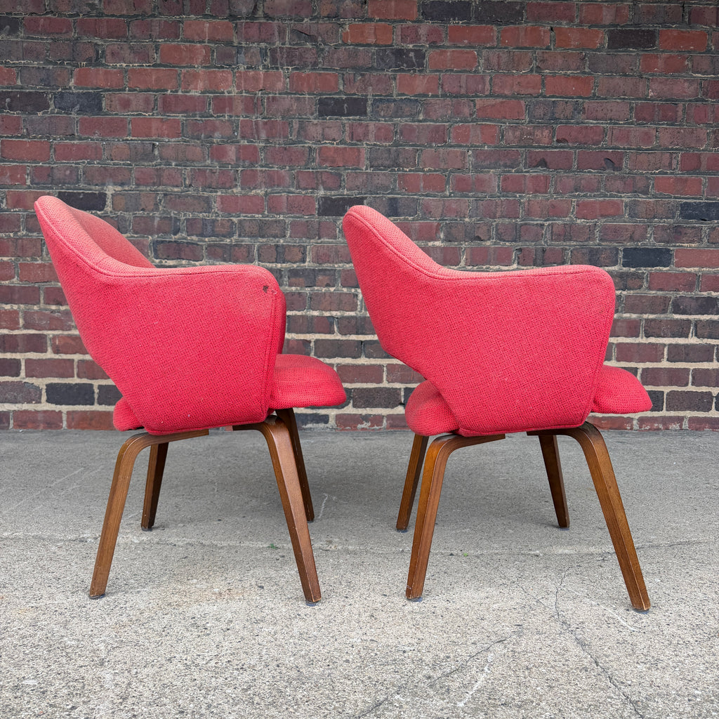 Pair of Eero Saarinen for Knoll Executive Armchairs With Walnut Legs