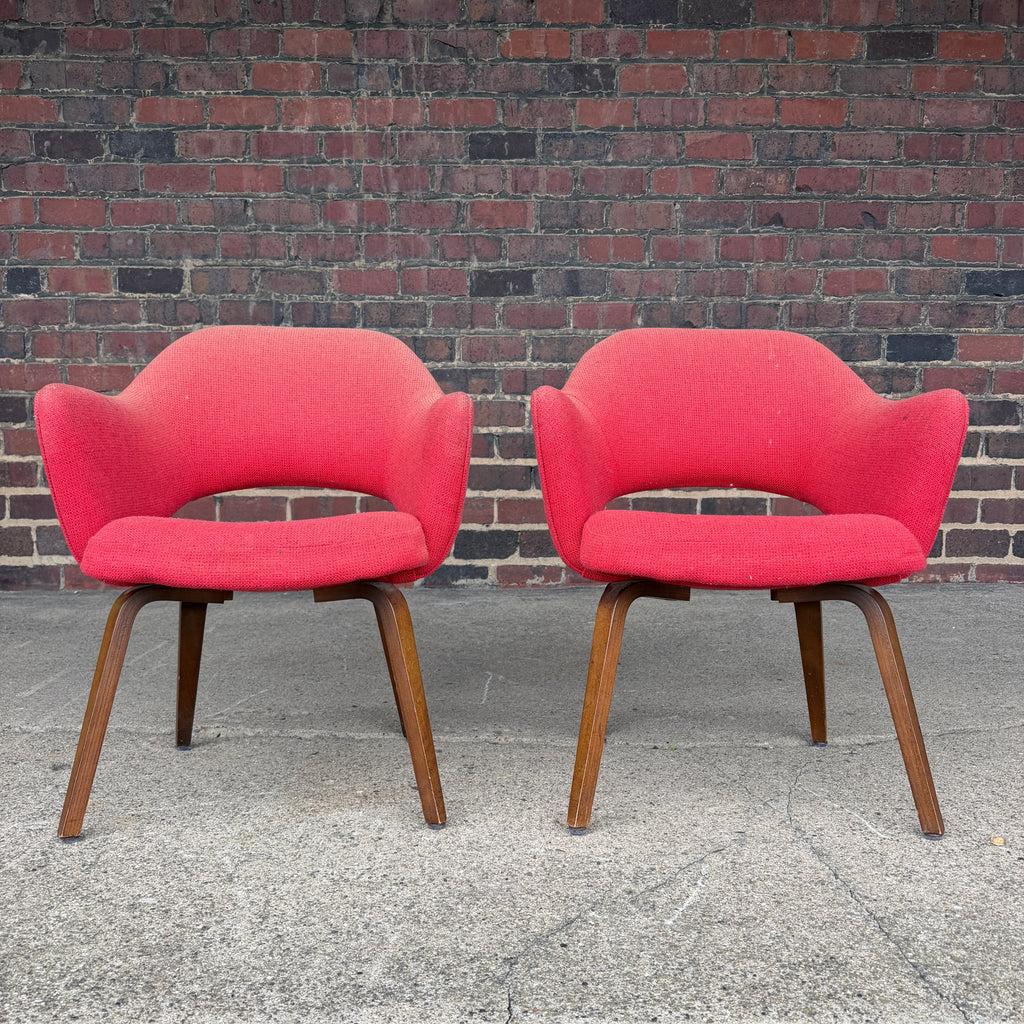 Pair of Eero Saarinen for Knoll Executive Armchairs With Walnut Legs