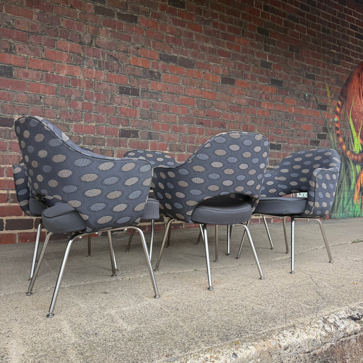 Set of 6 Eero Saarinen for Knoll Executive Arm Chairs