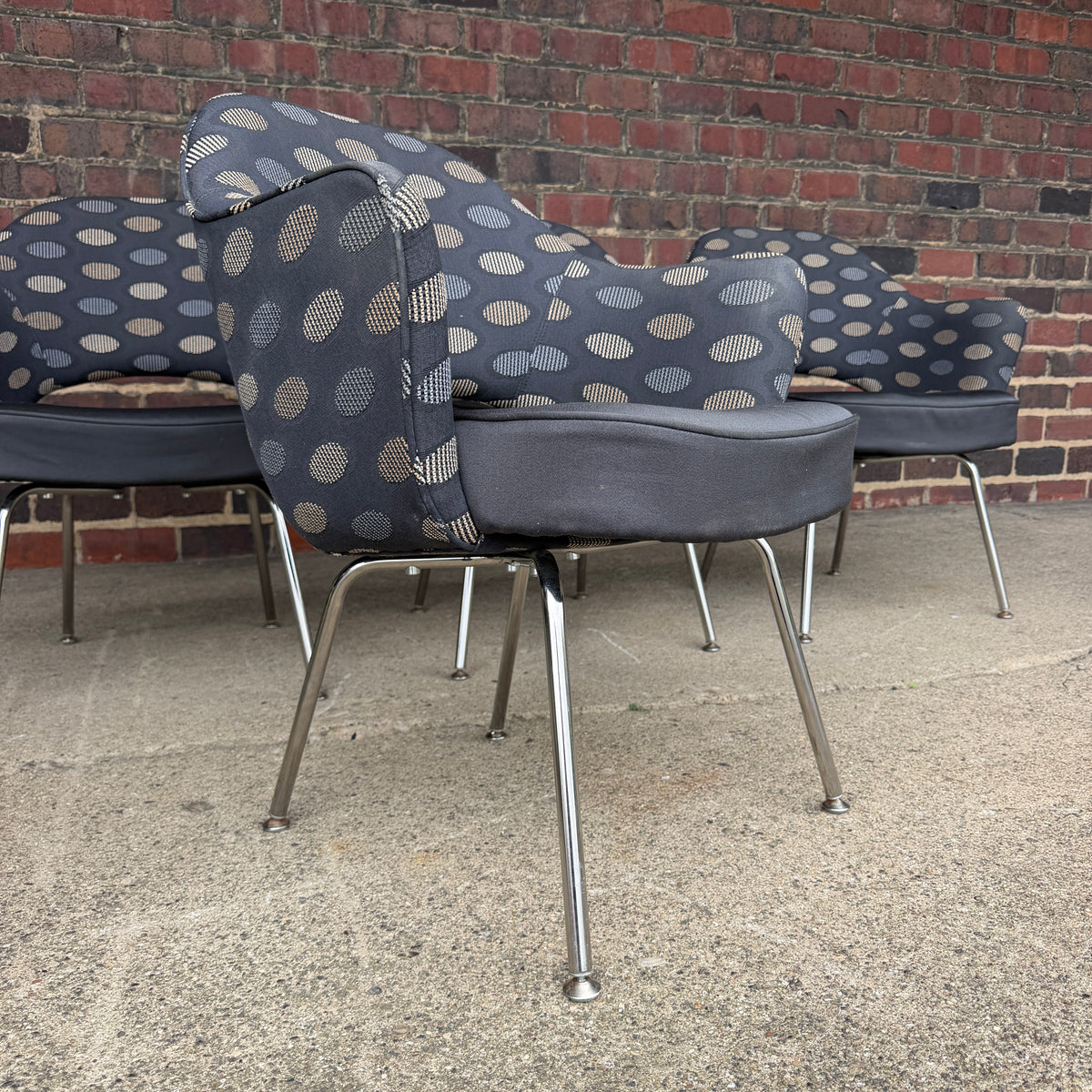 Set of 6 Eero Saarinen for Knoll Executive Arm Chairs