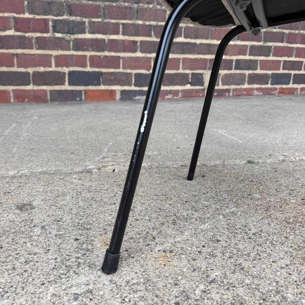 Early Eero Saarinen for Knoll Executive Side Chair