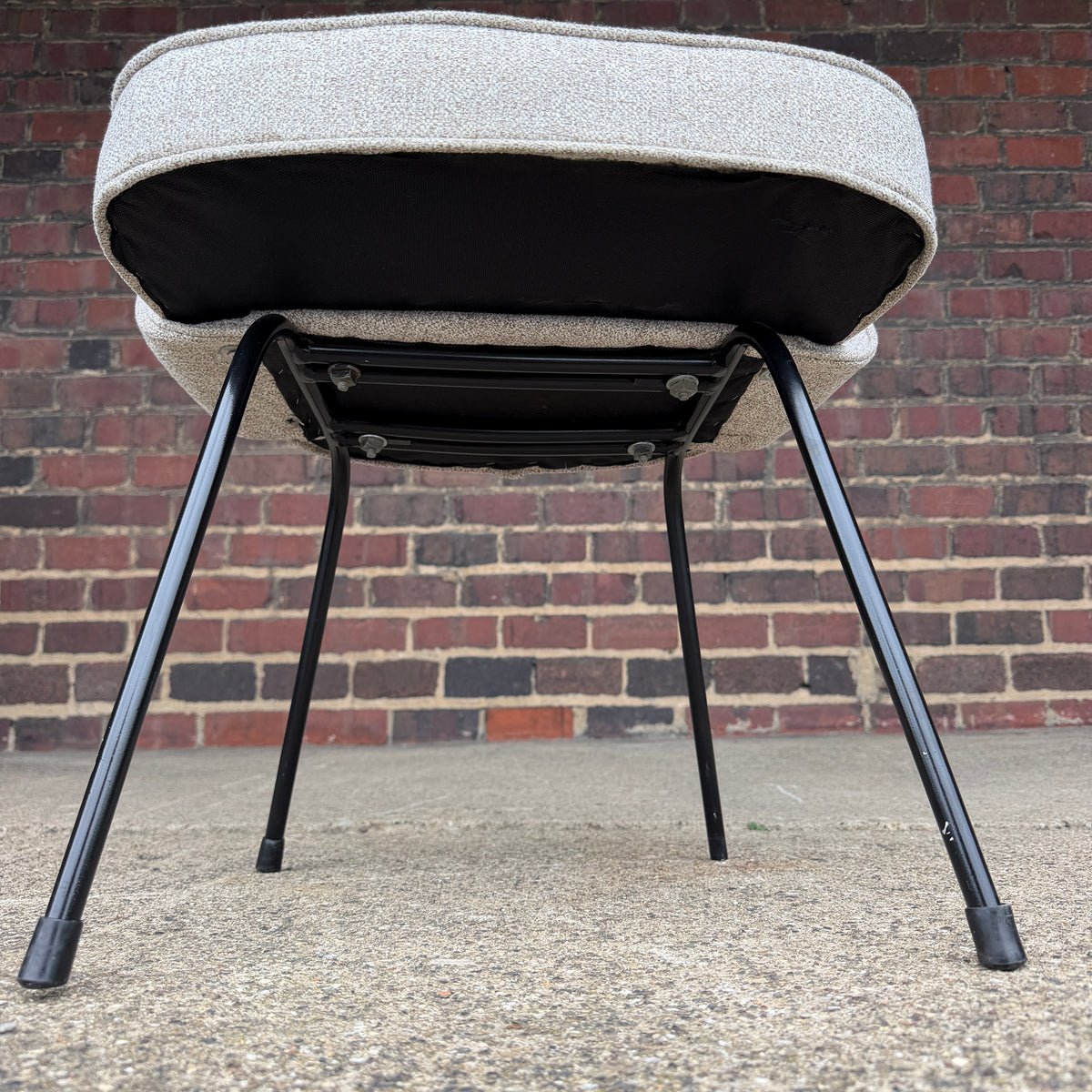 Early Eero Saarinen for Knoll Executive Side Chair