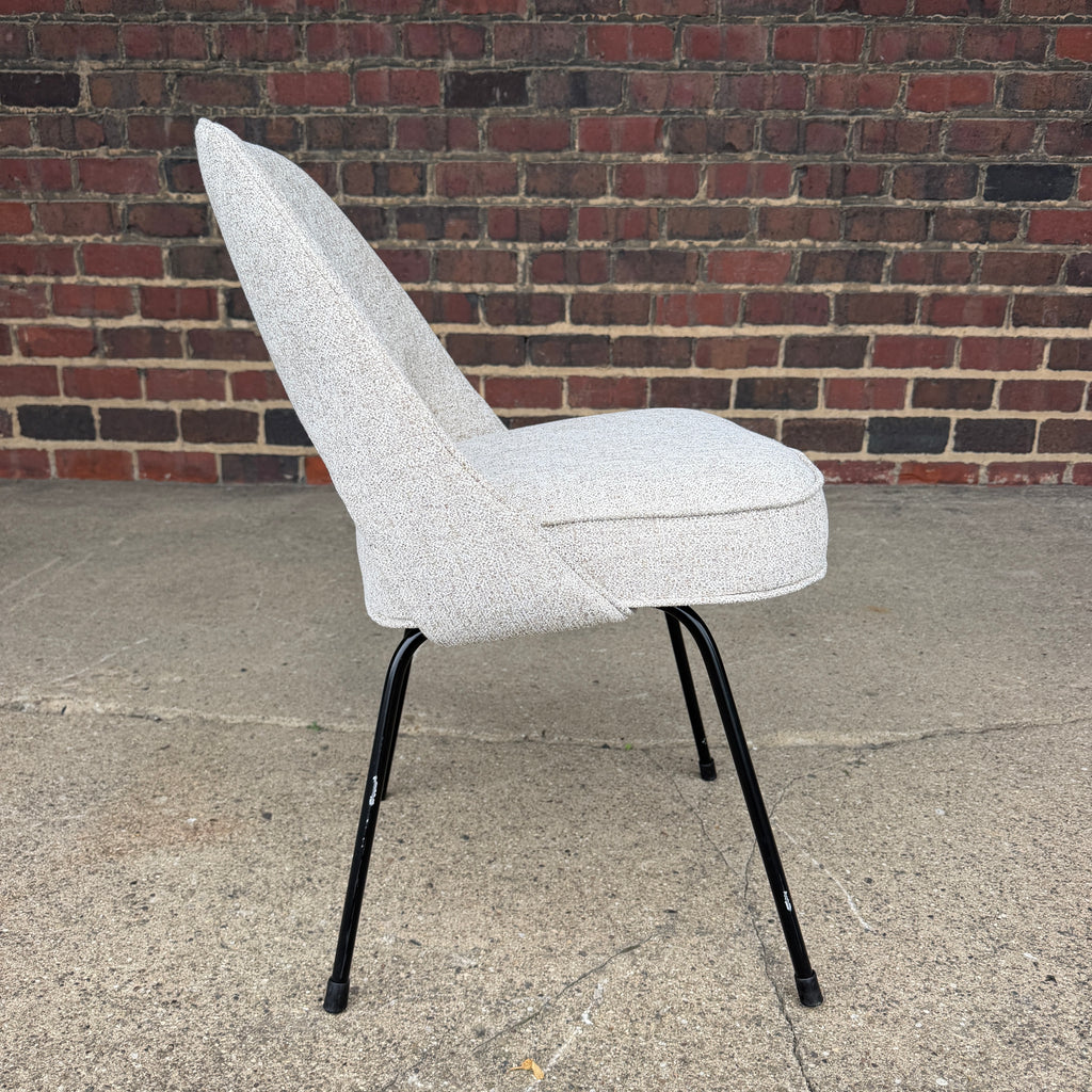Early Eero Saarinen for Knoll Executive Side Chair