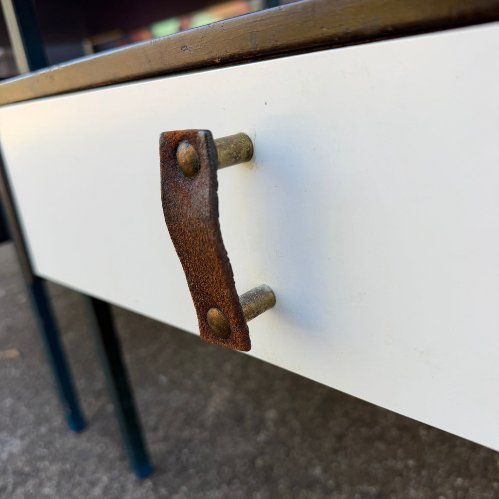 Mid-Century Modern Vista Furniture California Nightstands With Leather Pulls Walnut Laminate