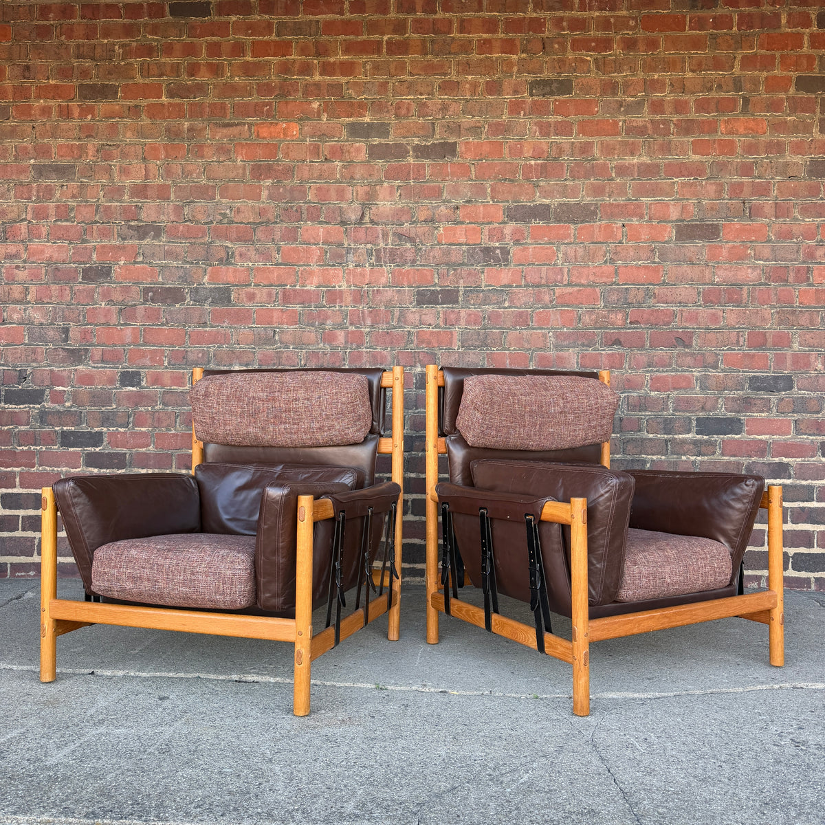 Pair of Dependable Furniture MFG Co Leather Lounge Chairs