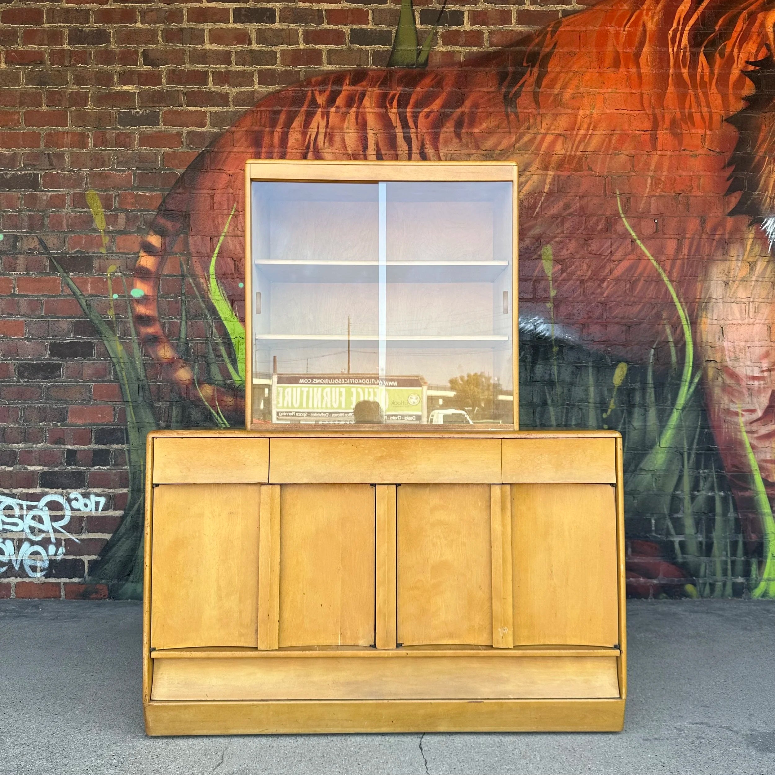 Heywood-Wakefield M196 Wheat Sideboard Hutch Midcentury Modern