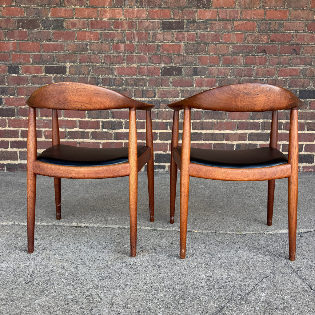 Hans J. Wegner Pair of Armchairs 'The Chair' for Johannes Hansen