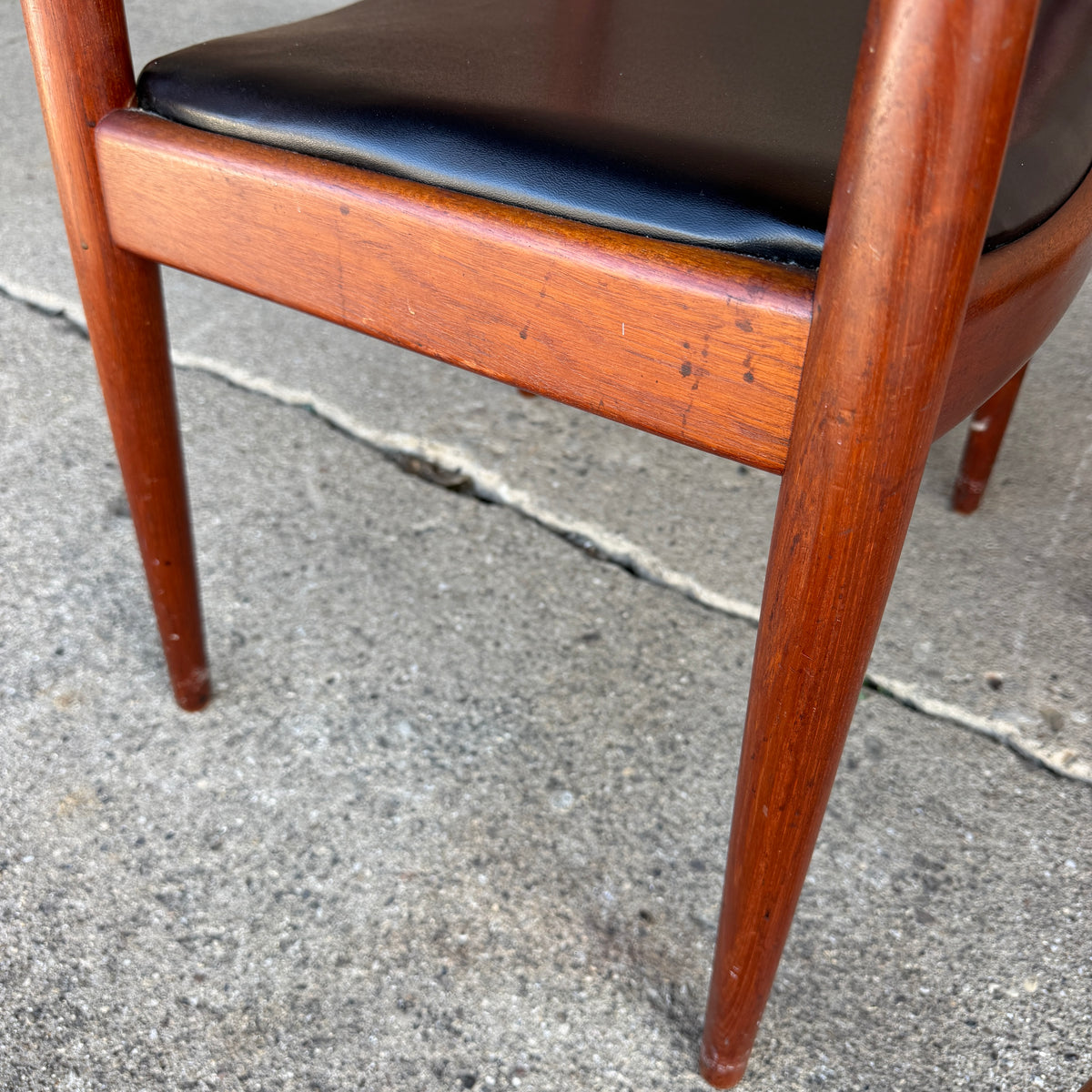 Hans J. Wegner Pair of Armchairs 'The Chair' for Johannes Hansen