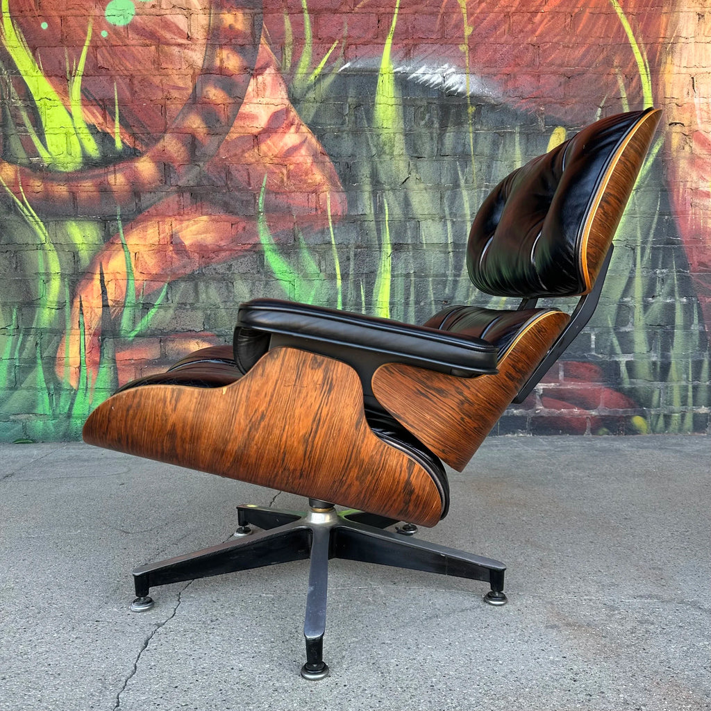 Original Mid-Century Rosewood Herman Miller Eames Lounge Chair and Ottoman