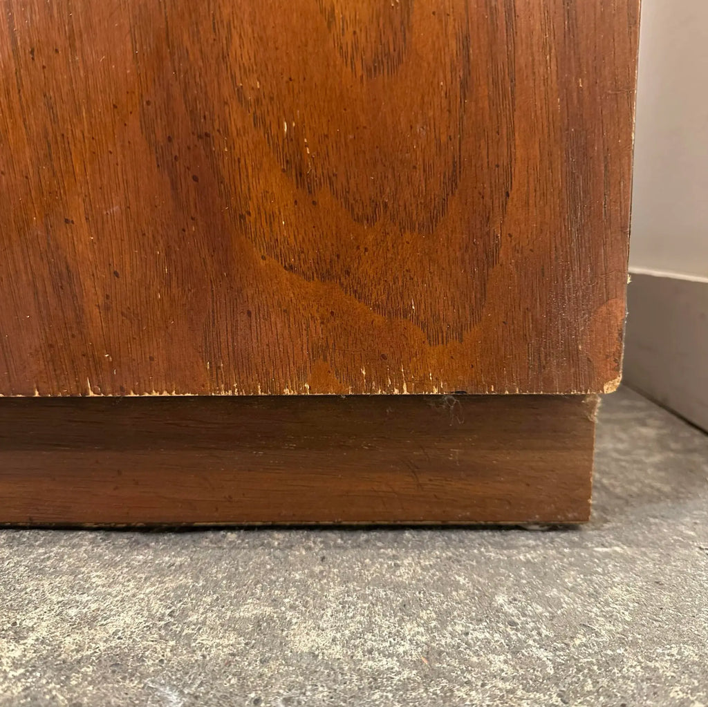 Pair of Drexel Heritage Consensus Pecan Nightstands Need Refinished