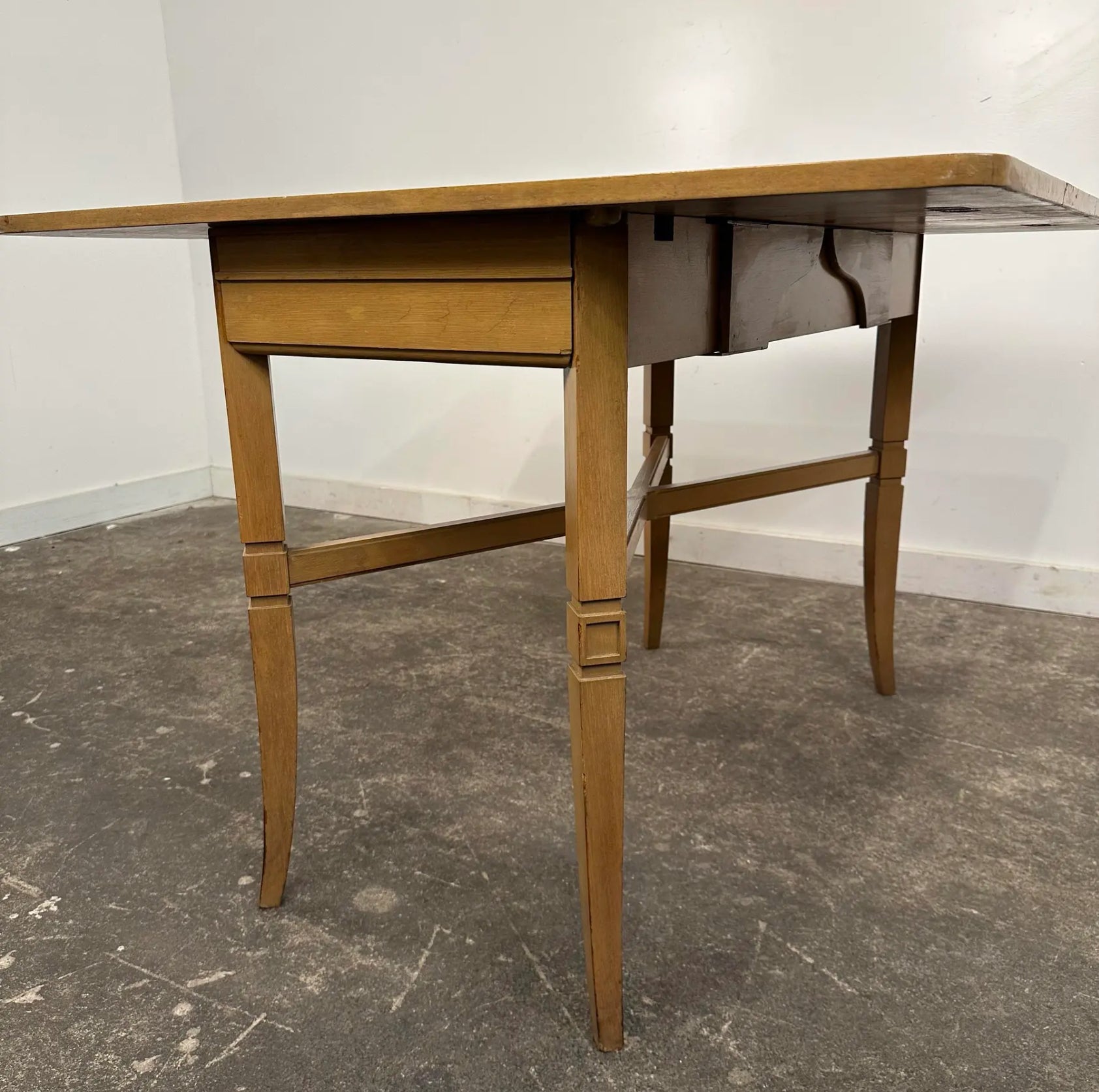 Tommi Parzinger Extendable Drop-Leaf Dining Table