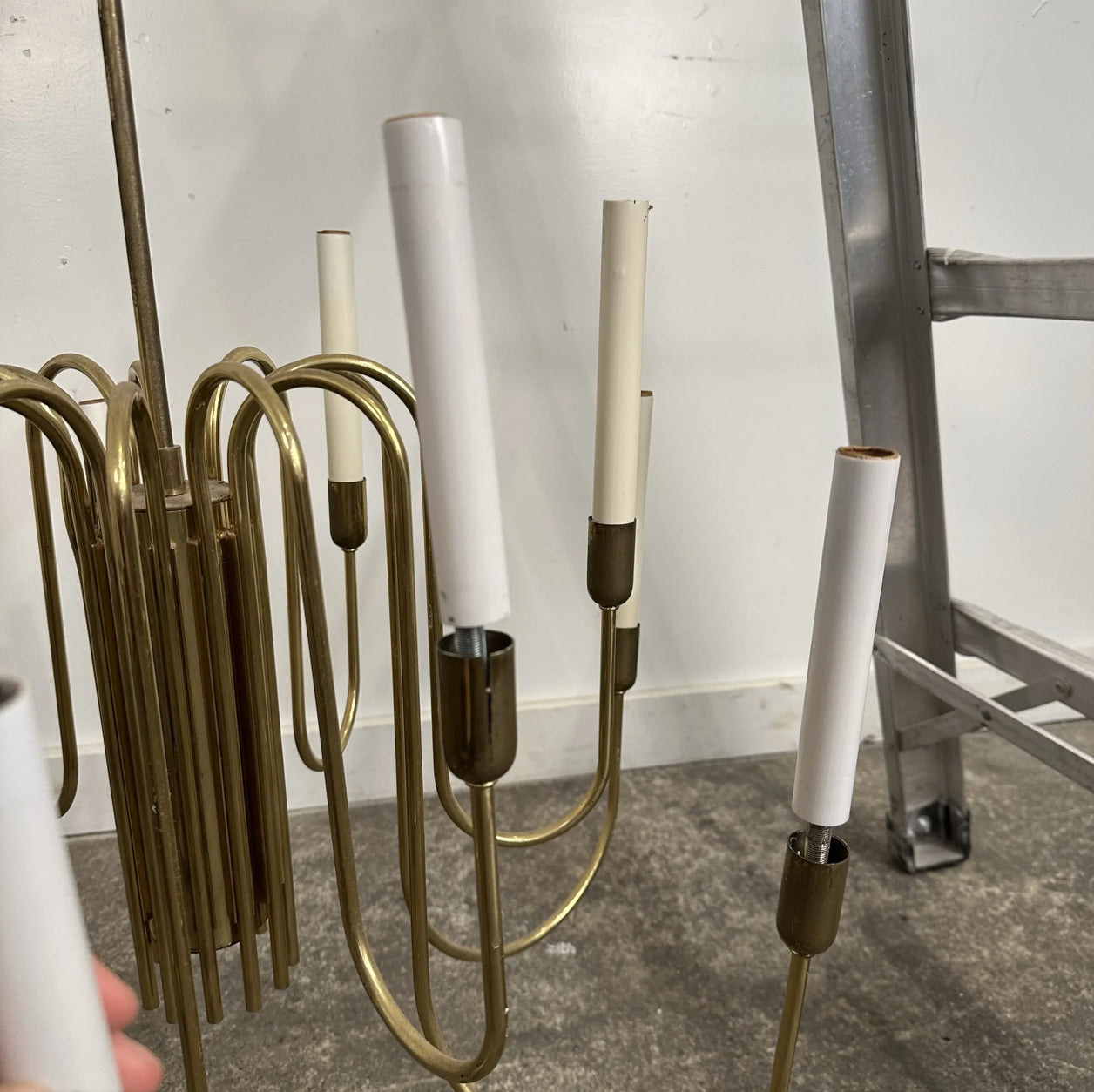 Mid Century Modern Tommi Parzinger Style Brass Chandelier by Lightolier