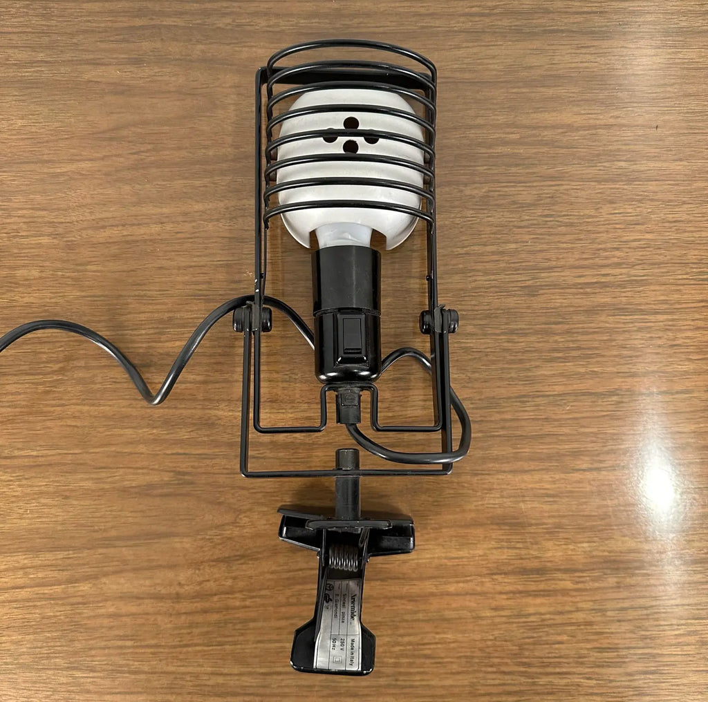 Vintage 1970s Italian “Sintesi Pinza” Clamp Table Lamp by Ernesto Gismondi for Artemide