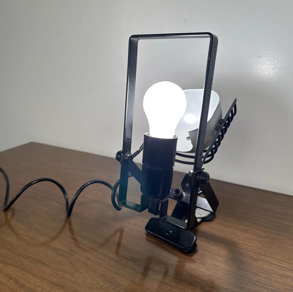 Vintage 1970s Italian “Sintesi Pinza” Clamp Table Lamp by Ernesto Gismondi for Artemide