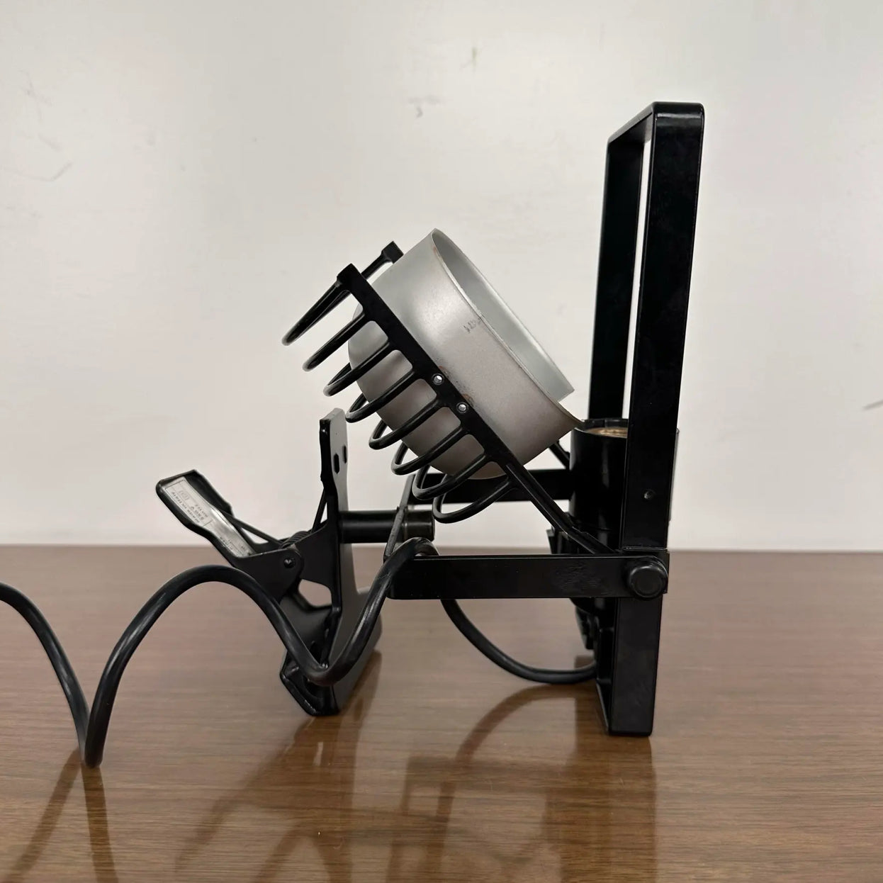 Vintage 1970s Italian “Sintesi Pinza” Clamp Table Lamp by Ernesto Gismondi for Artemide