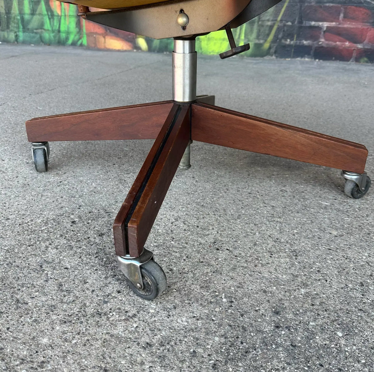 Rolling Eero Saarinen for Knoll “Executive” Office Chair With Walnut Base