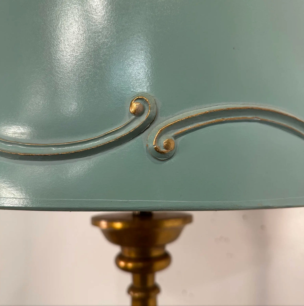 Italian Style Table Lamp Carved Giltwood Hollywood Regency