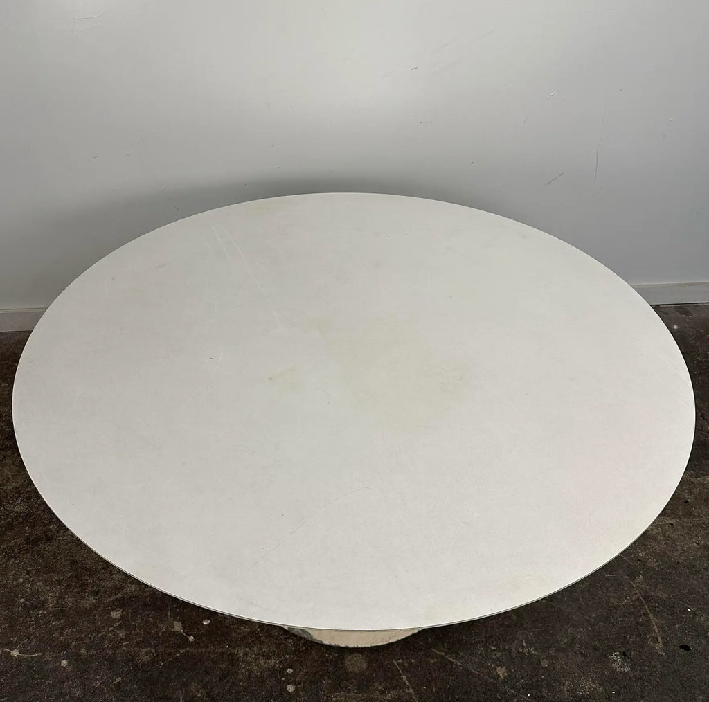 Mid Century Modern Eero Saarinen Knoll Tulip Dining Table