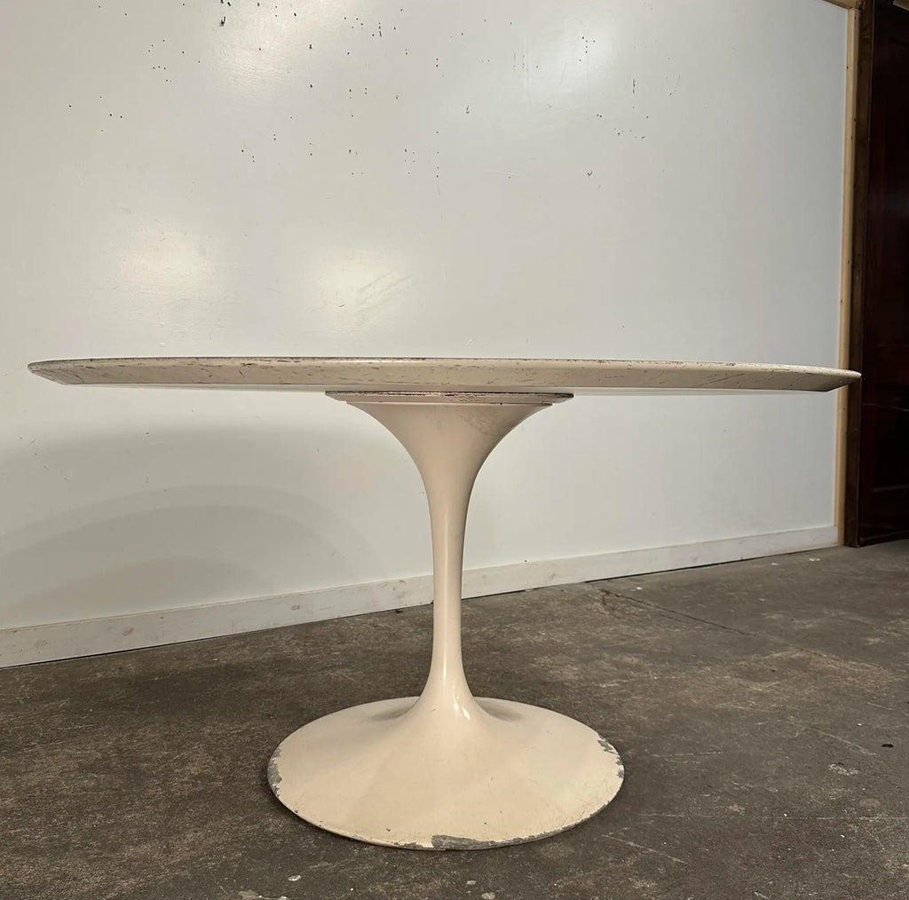 Mid Century Modern Eero Saarinen Knoll Tulip Dining Table