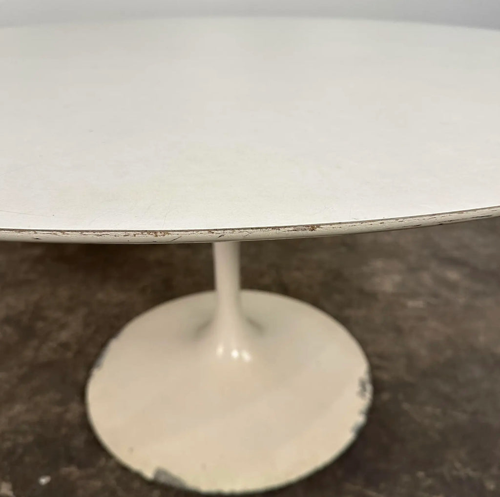 Mid Century Modern Eero Saarinen Knoll Tulip Dining Table
