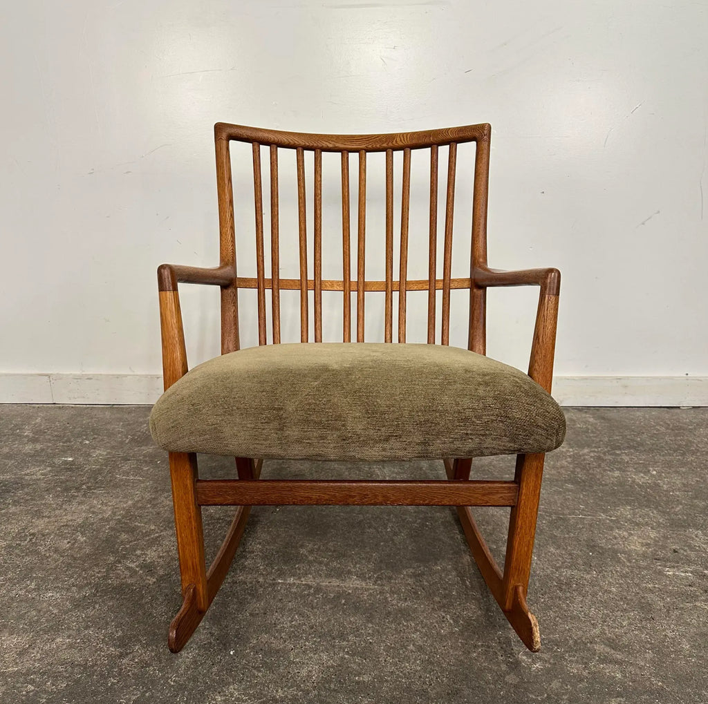 Early Mid Century Modern Hans J. Wegner Rocking Chair Ml-33