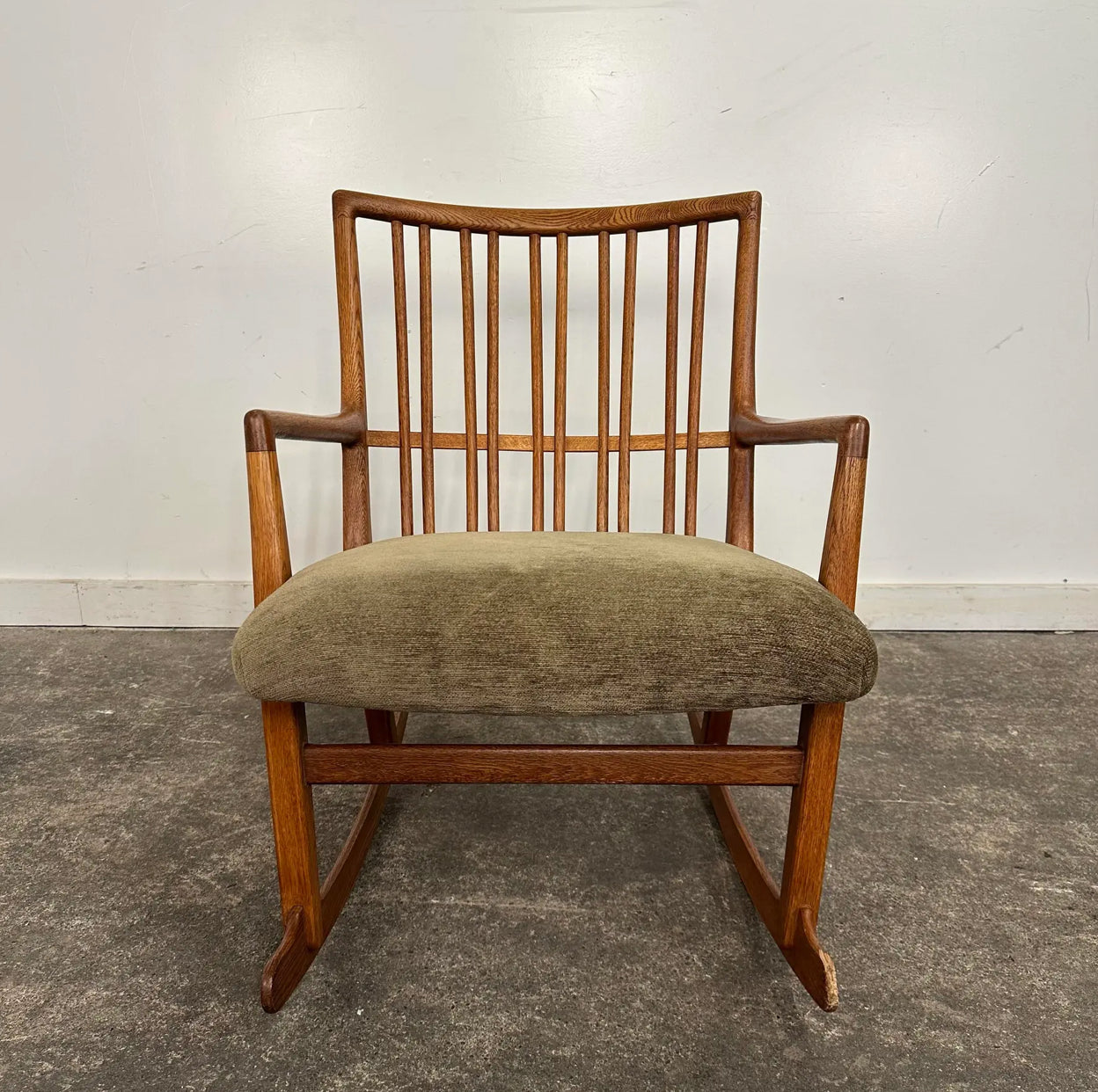 Early Mid Century Modern Hans J. Wegner Rocking Chair Ml-33