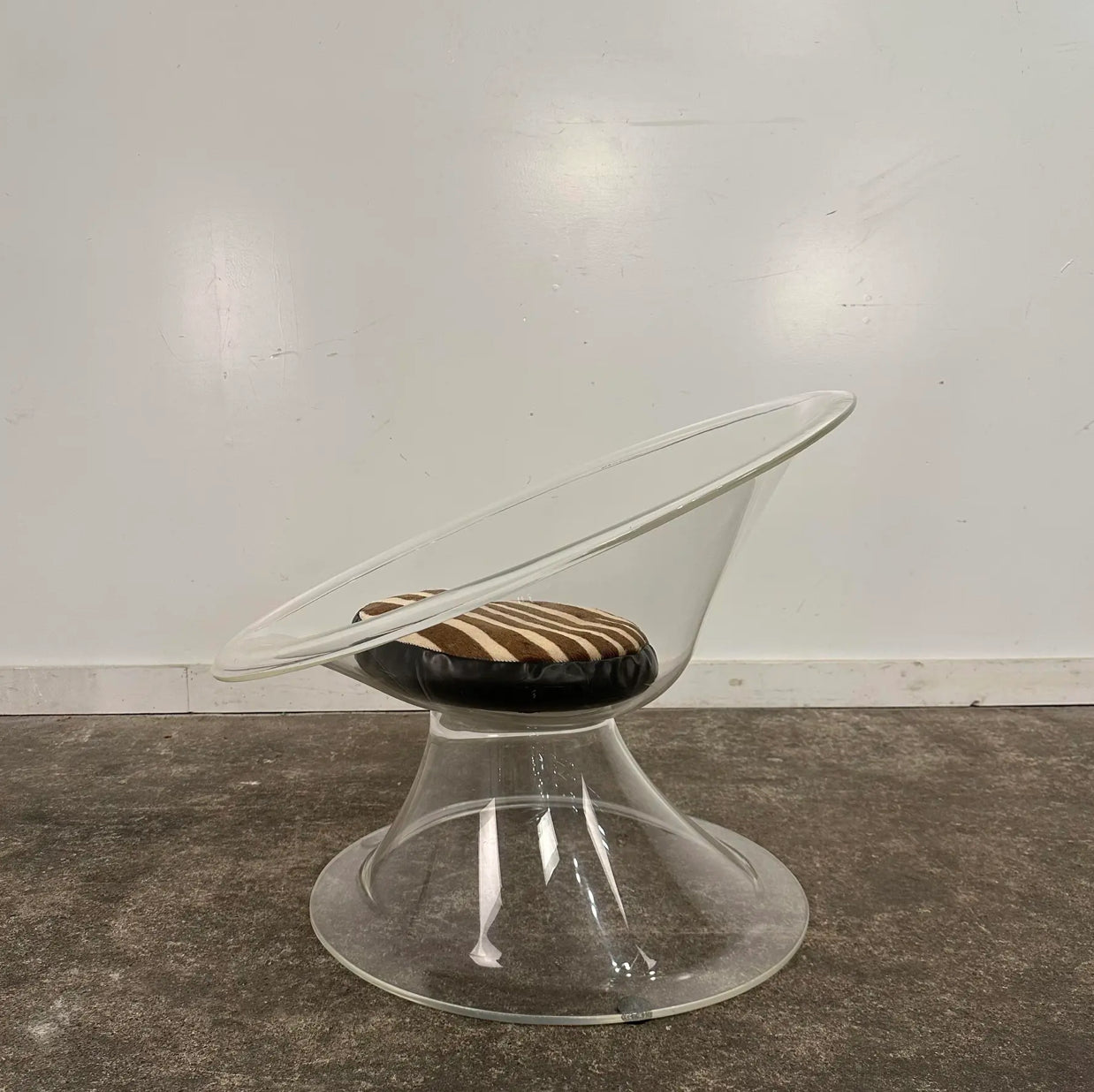 1960 Erwine & Estelle Laverne Buttercup Molded Lucite Chair From Invisible Group