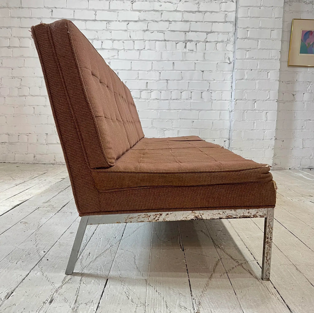 Florence Knoll Sofa in Need of Restoration
