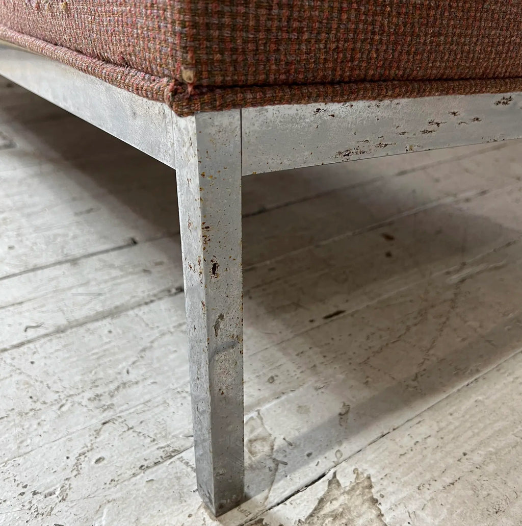 Florence Knoll Sofa in Need of Restoration