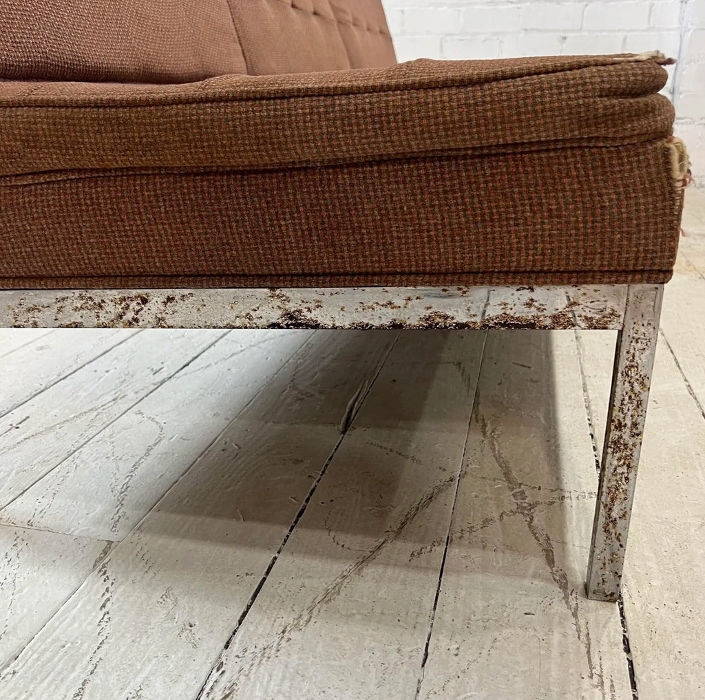 Florence Knoll Sofa in Need of Restoration
