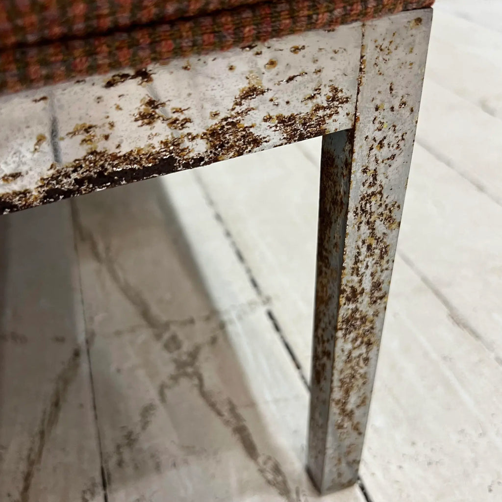 Florence Knoll Sofa in Need of Restoration