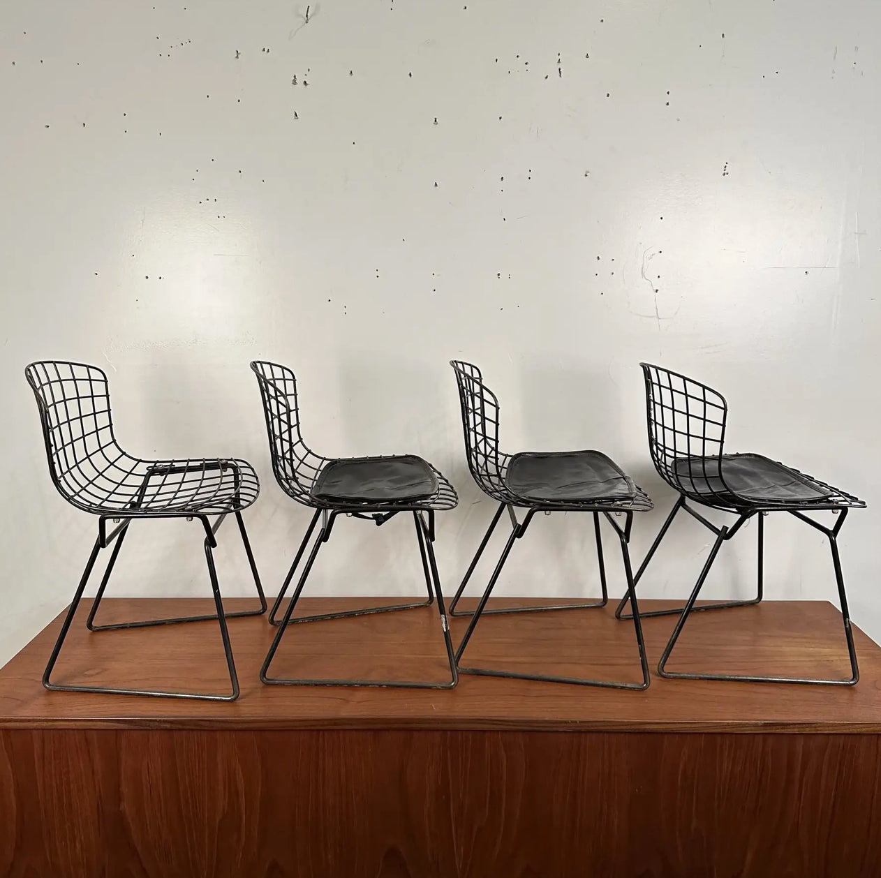 Set of 4 Bertoia for Knoll Children’s Chairs Black XS