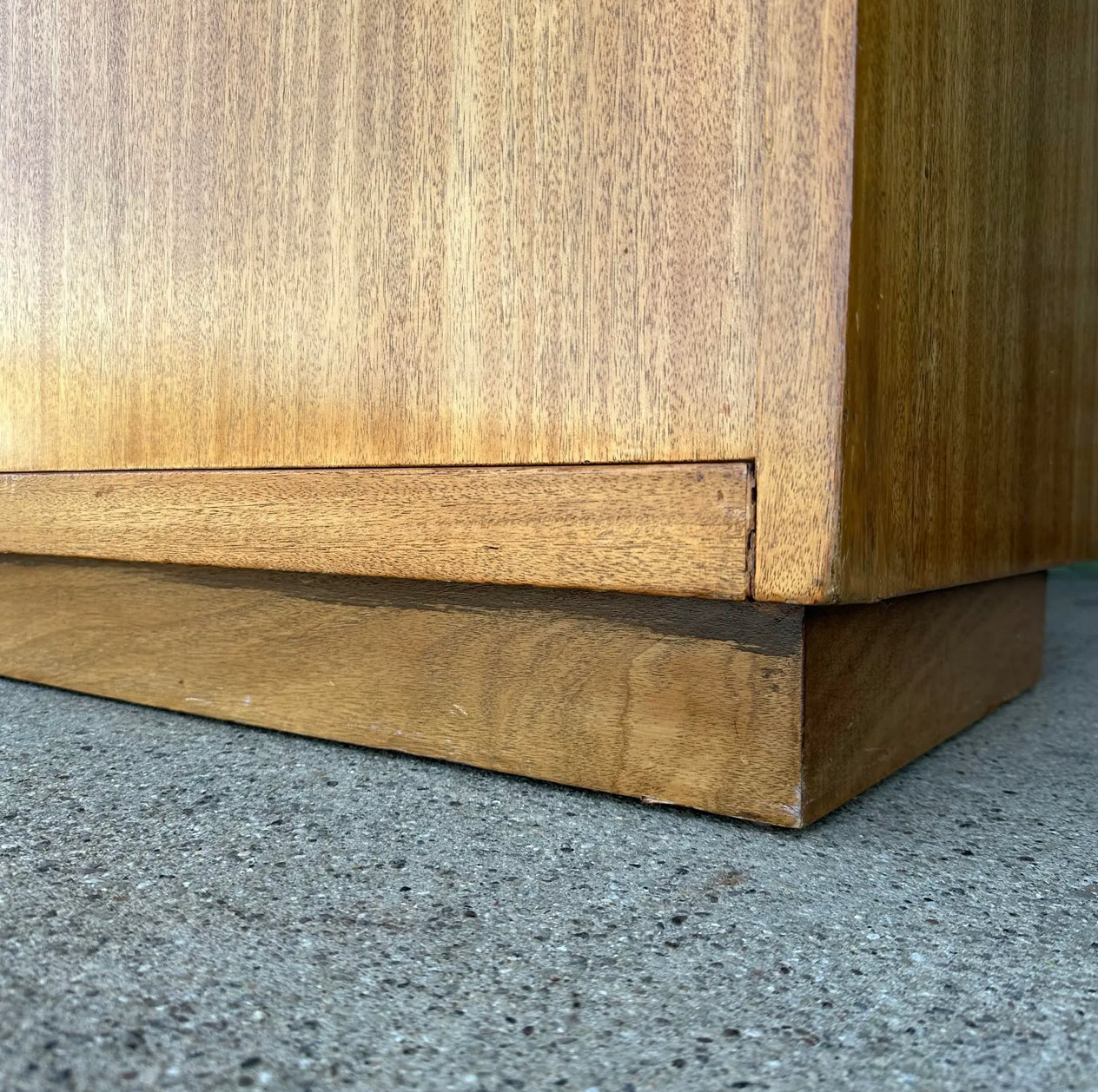 Mid Century Modern Dunbar Server Sideboard Cabinet